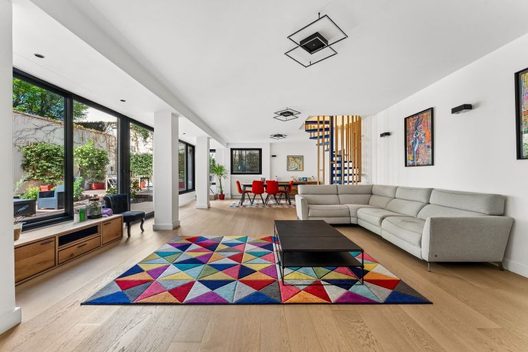 luxury apartment 5 Rooms for sale on NEUILLY SUR SEINE (92200)