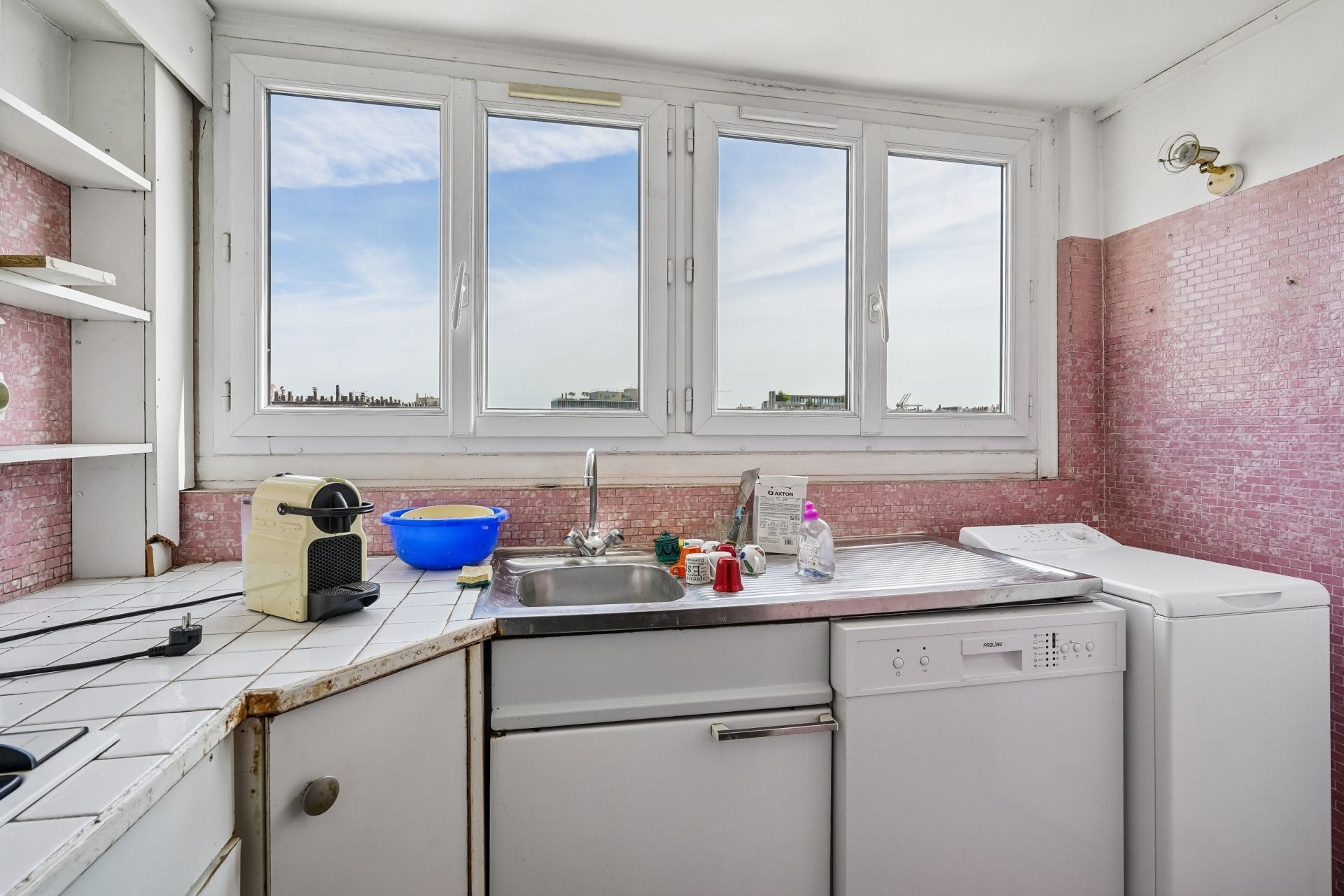 luxury apartment 5 Rooms for sale on NEUILLY SUR SEINE (92200)