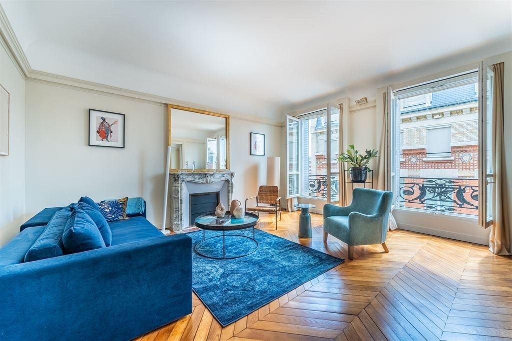 luxury apartment 5 Rooms for rent on PARIS (75003)