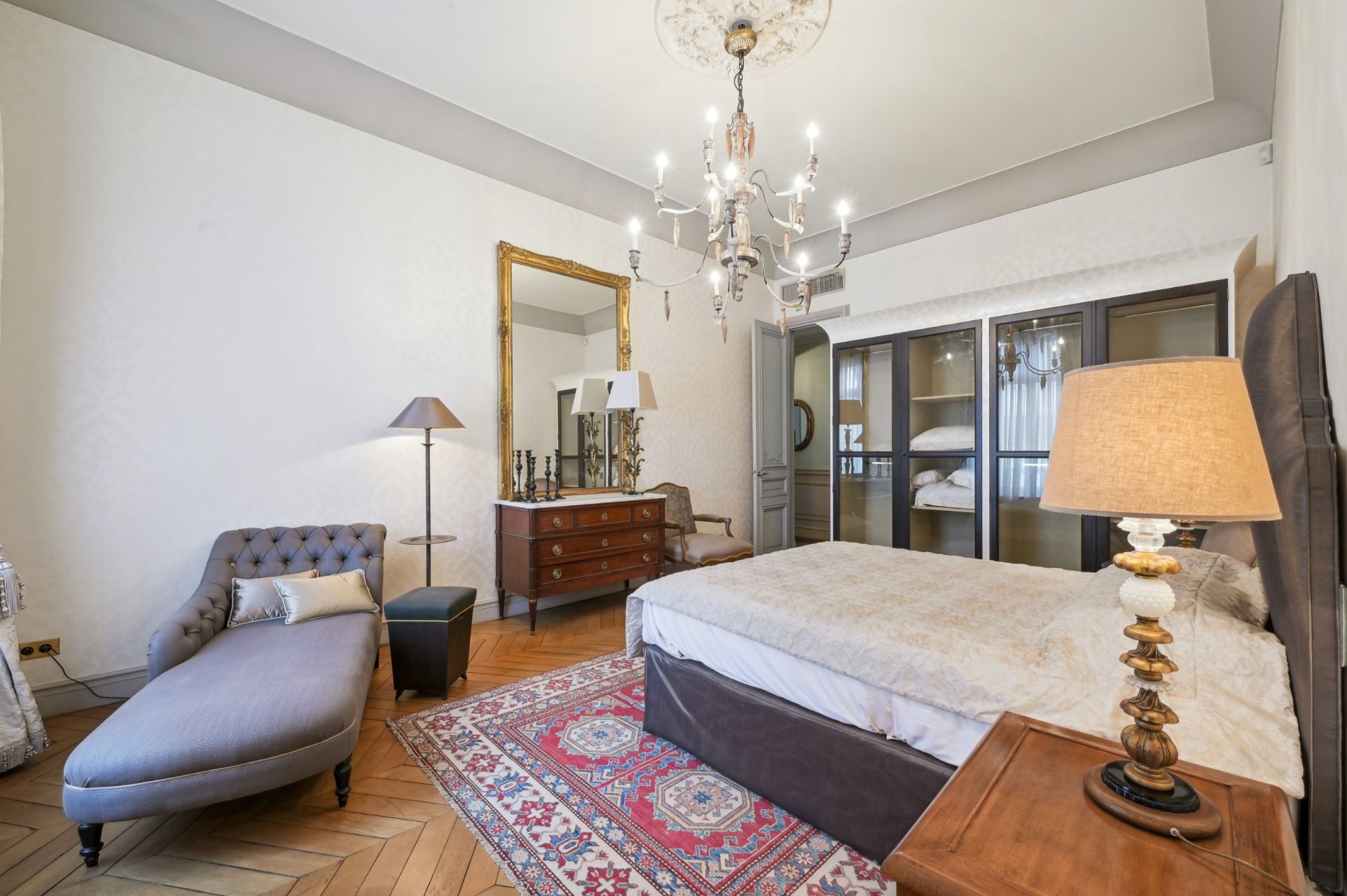 luxury apartment 7 Rooms for rent on PARIS (75007)