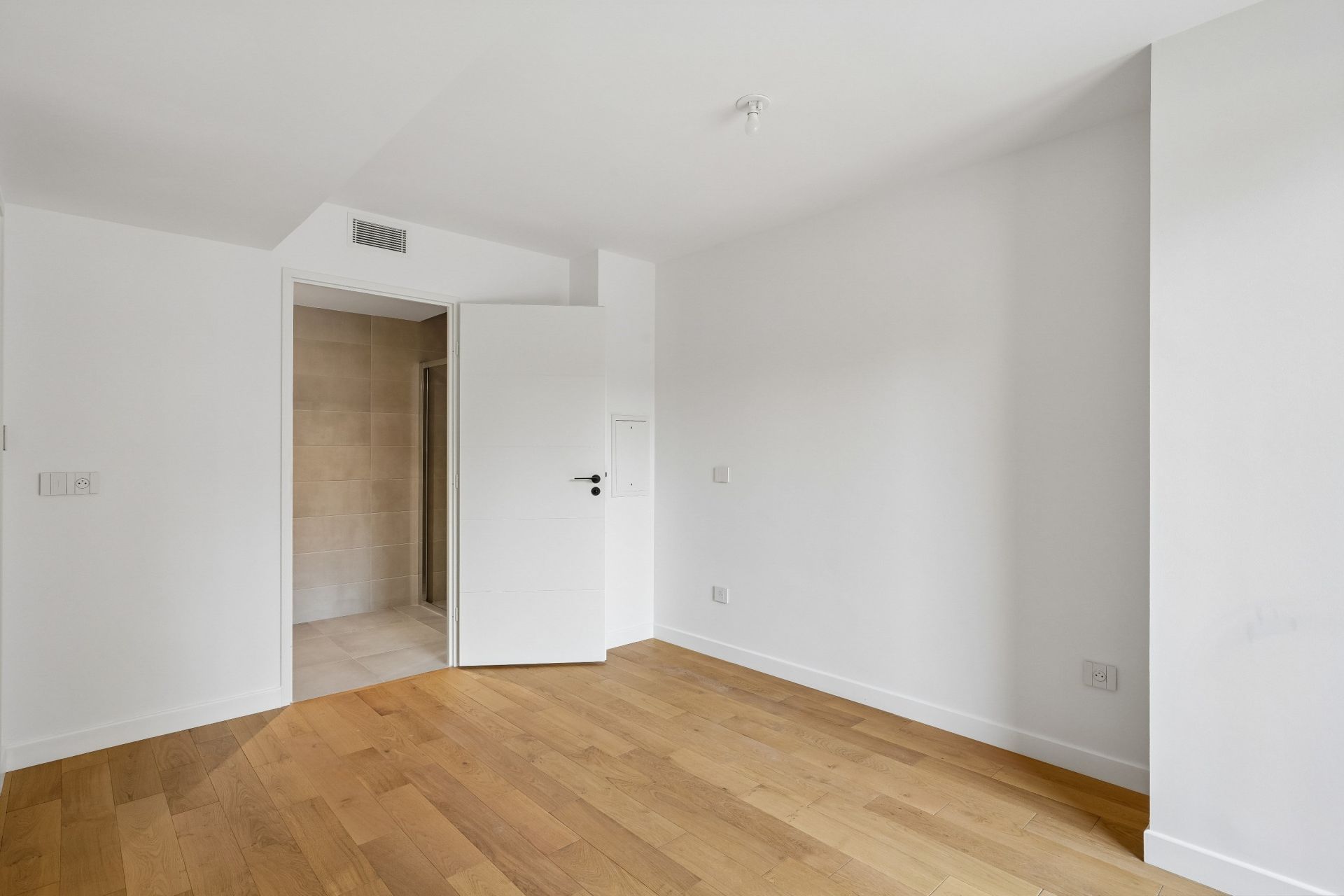 luxury apartment 3 Rooms for sale on NEUILLY SUR SEINE (92200)