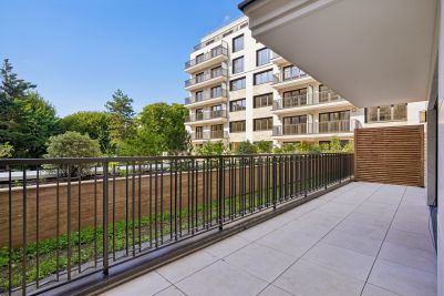 Sale Luxury apartment Neuilly-sur-Seine 3&nbsp;Rooms 80&nbsp;m²