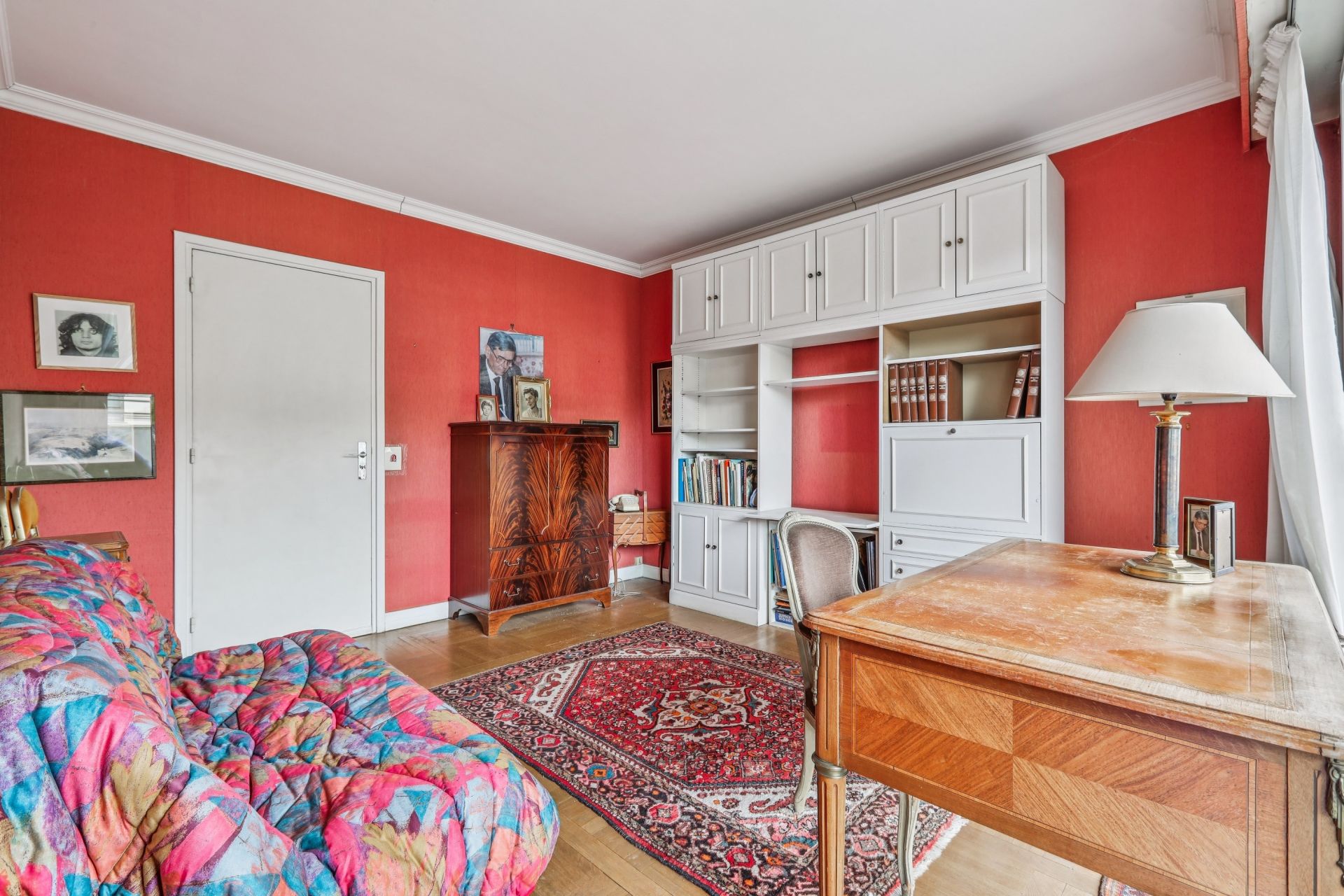 luxury apartment 5 Rooms for sale on VILLE D AVRAY (92410)