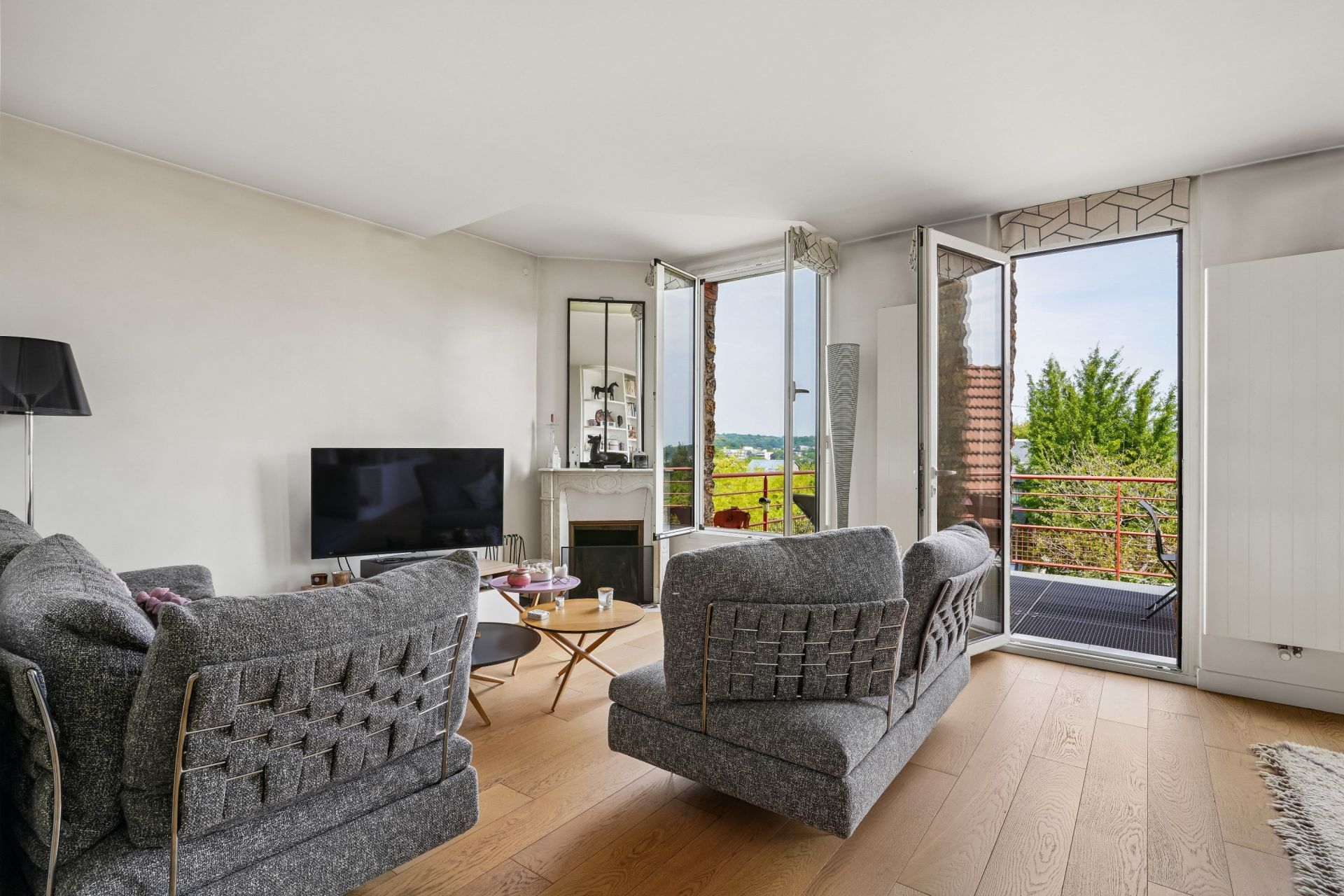 luxury house 5 Rooms for sale on SEVRES (92310)