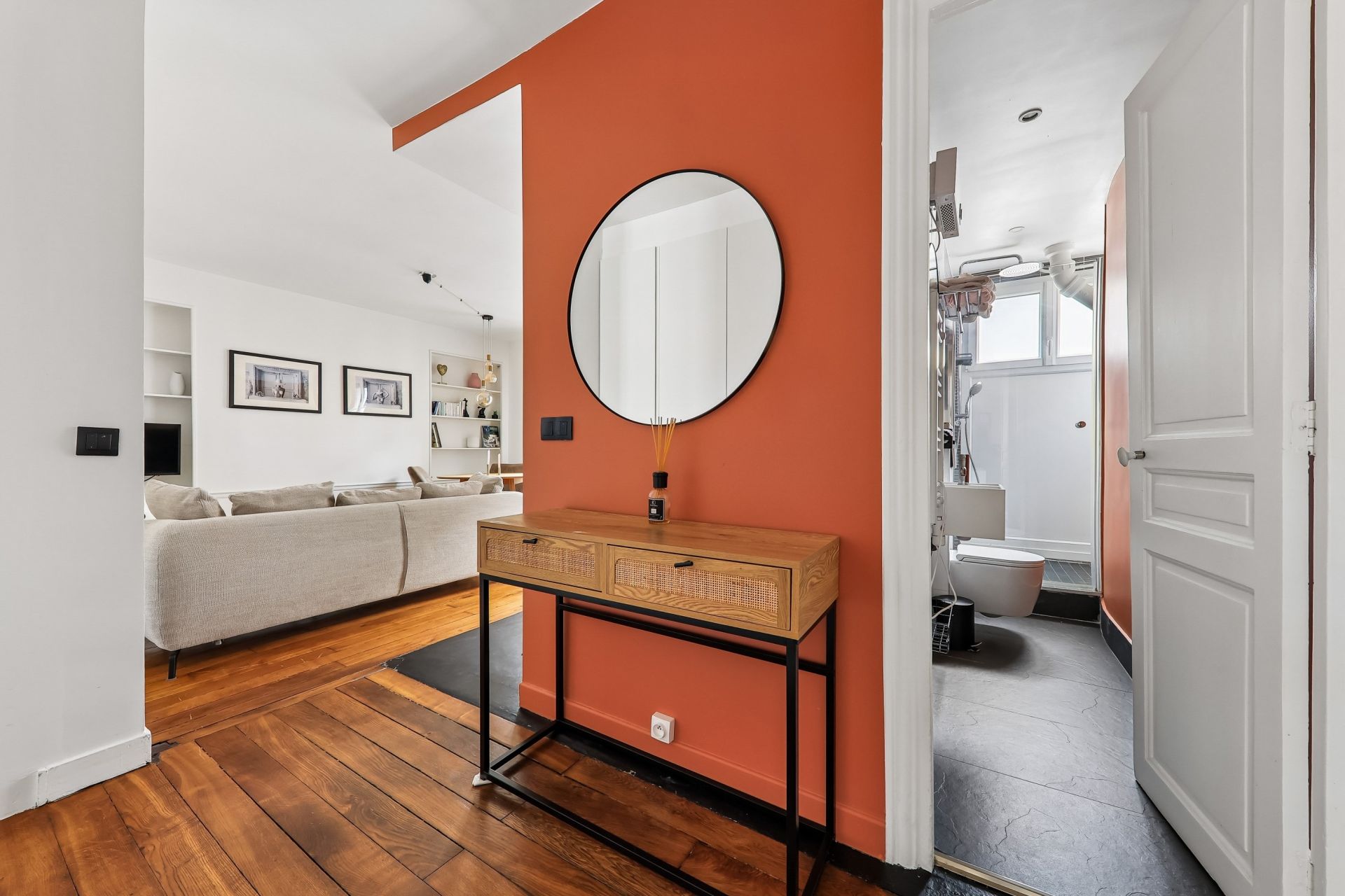 luxury apartment 3 Rooms for sale on PARIS (75116)