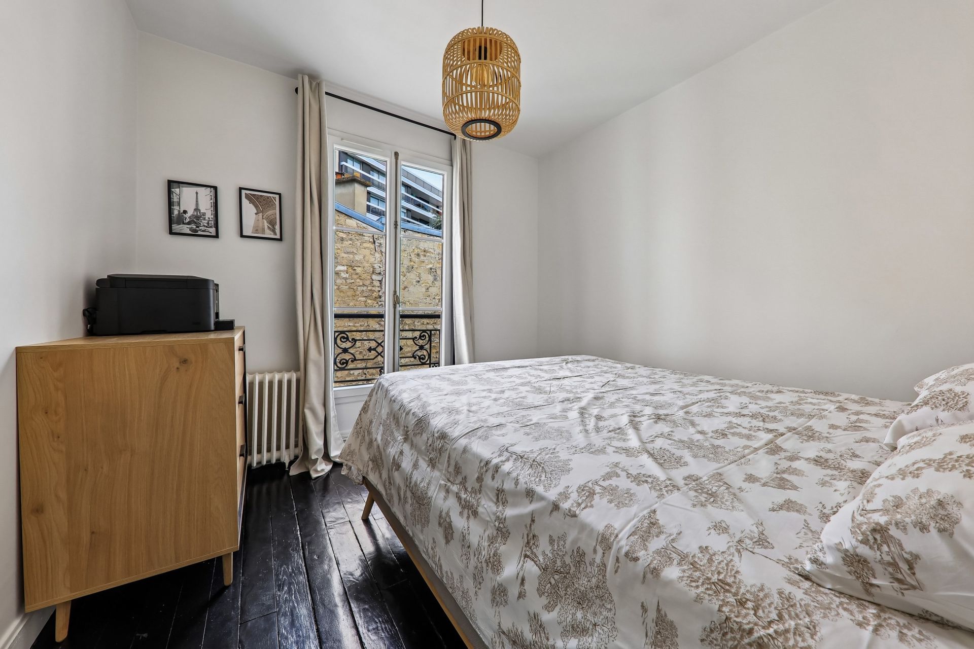 luxury apartment 3 Rooms for sale on PARIS (75116)