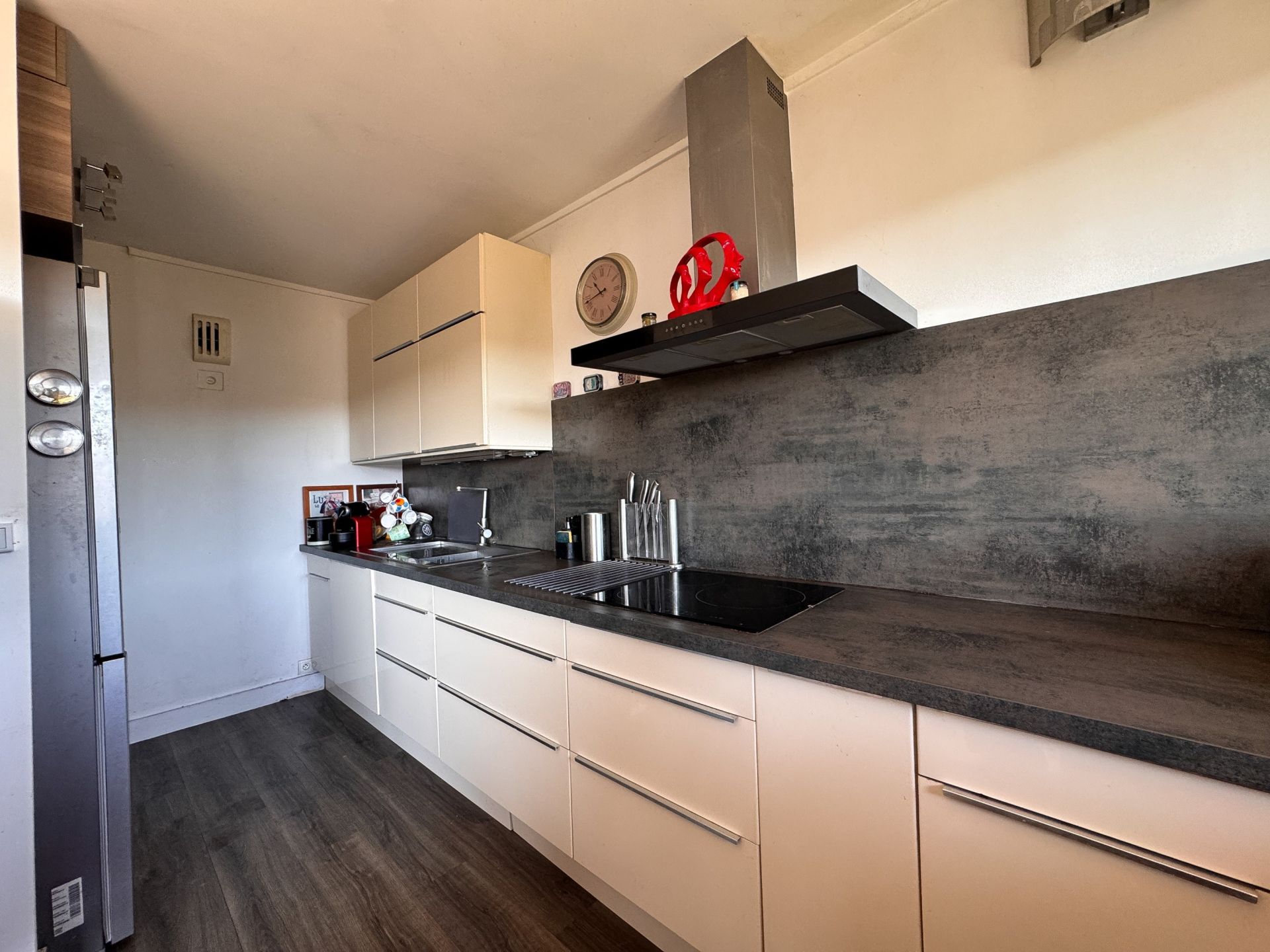 luxury apartment 4 Rooms for sale on MEUDON (92190)