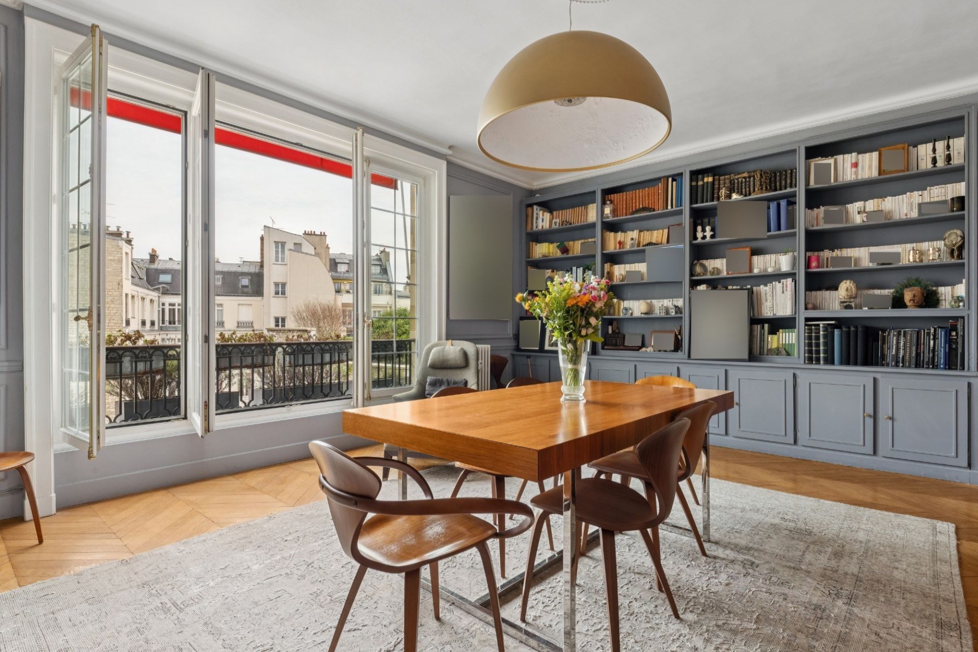 luxury apartment 8 Rooms for sale on PARIS (75017)