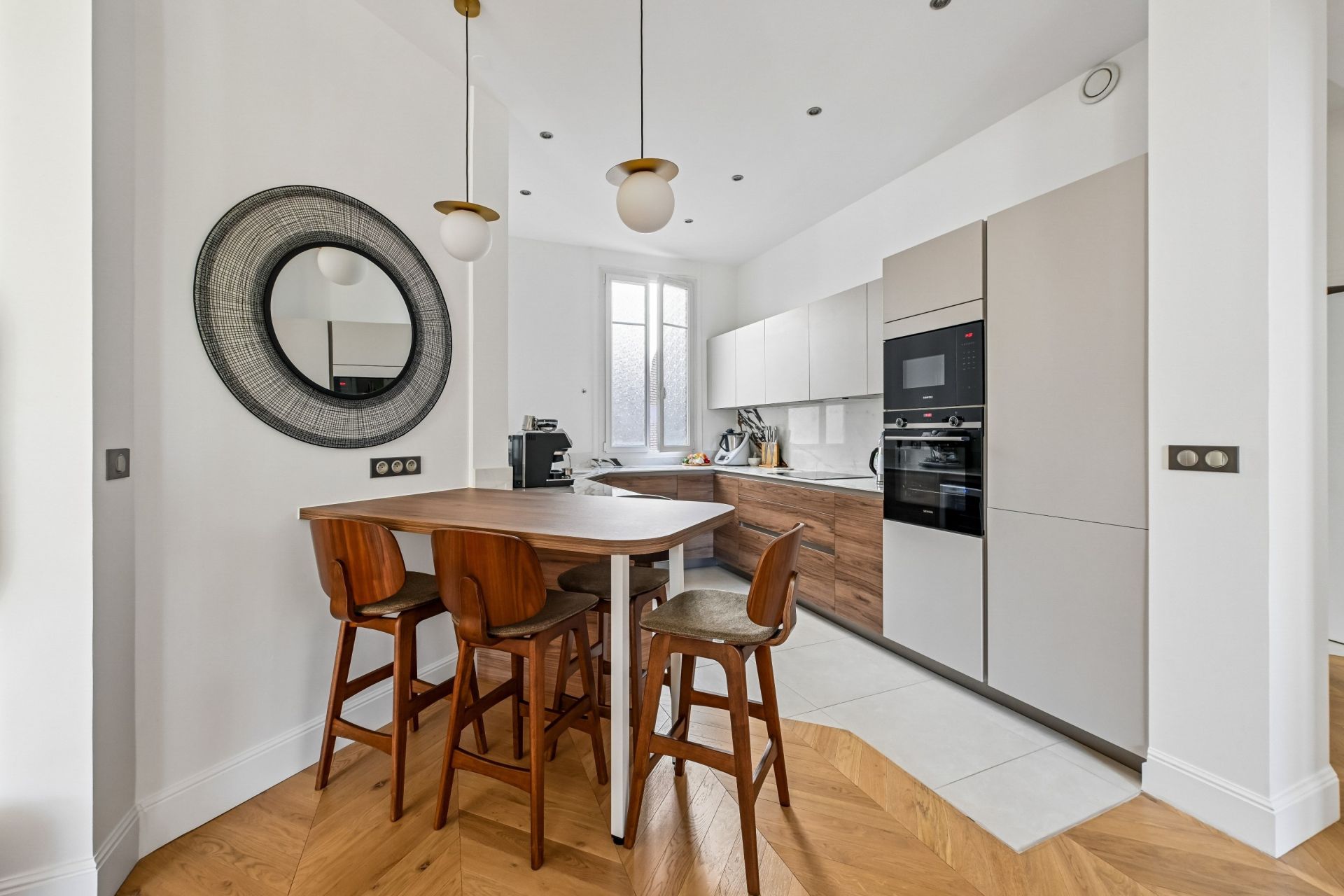 luxury apartment 3 Rooms for sale on PARIS (75016)