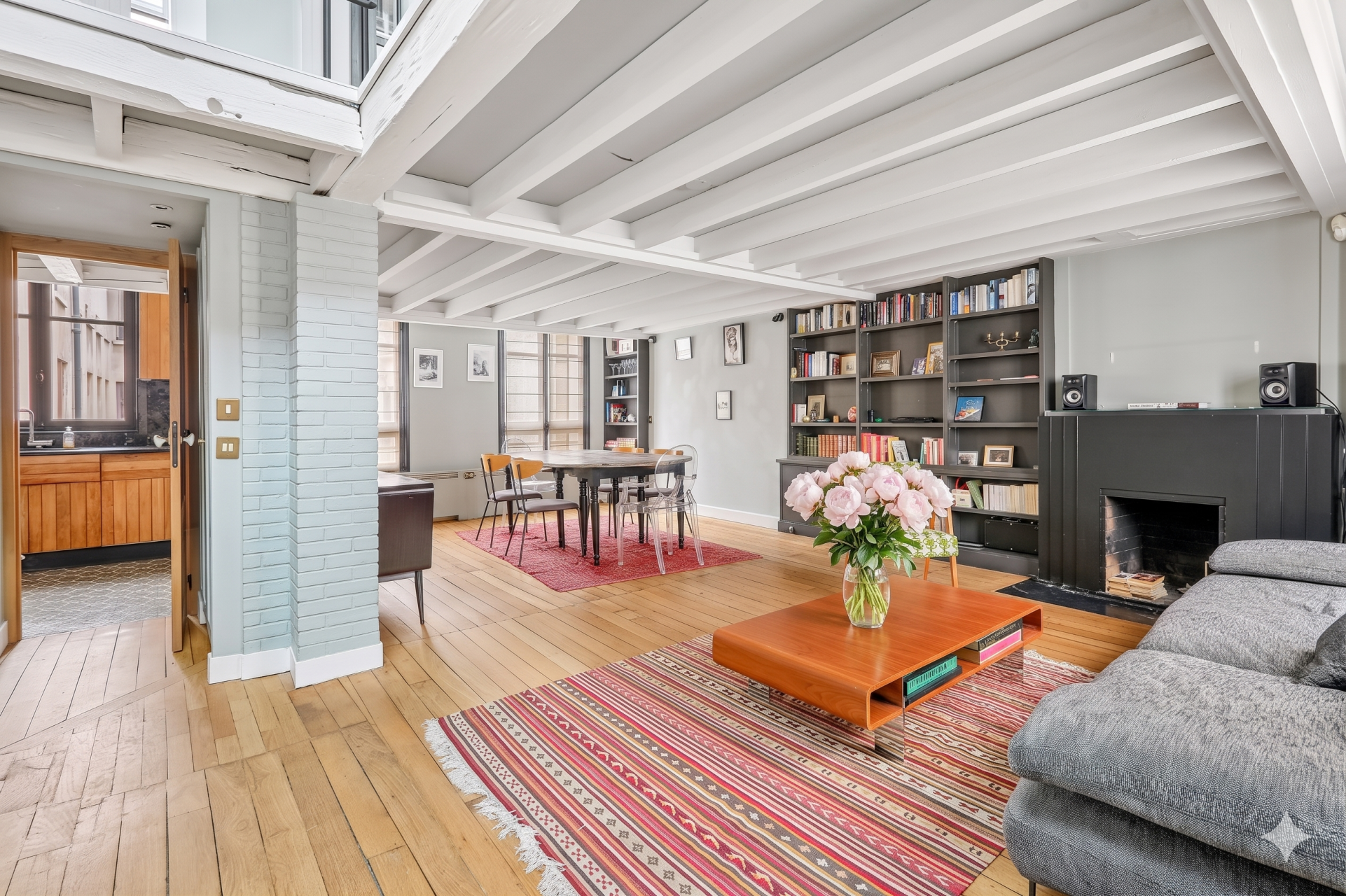 luxury duplex 4 Rooms for sale on PARIS (75002)