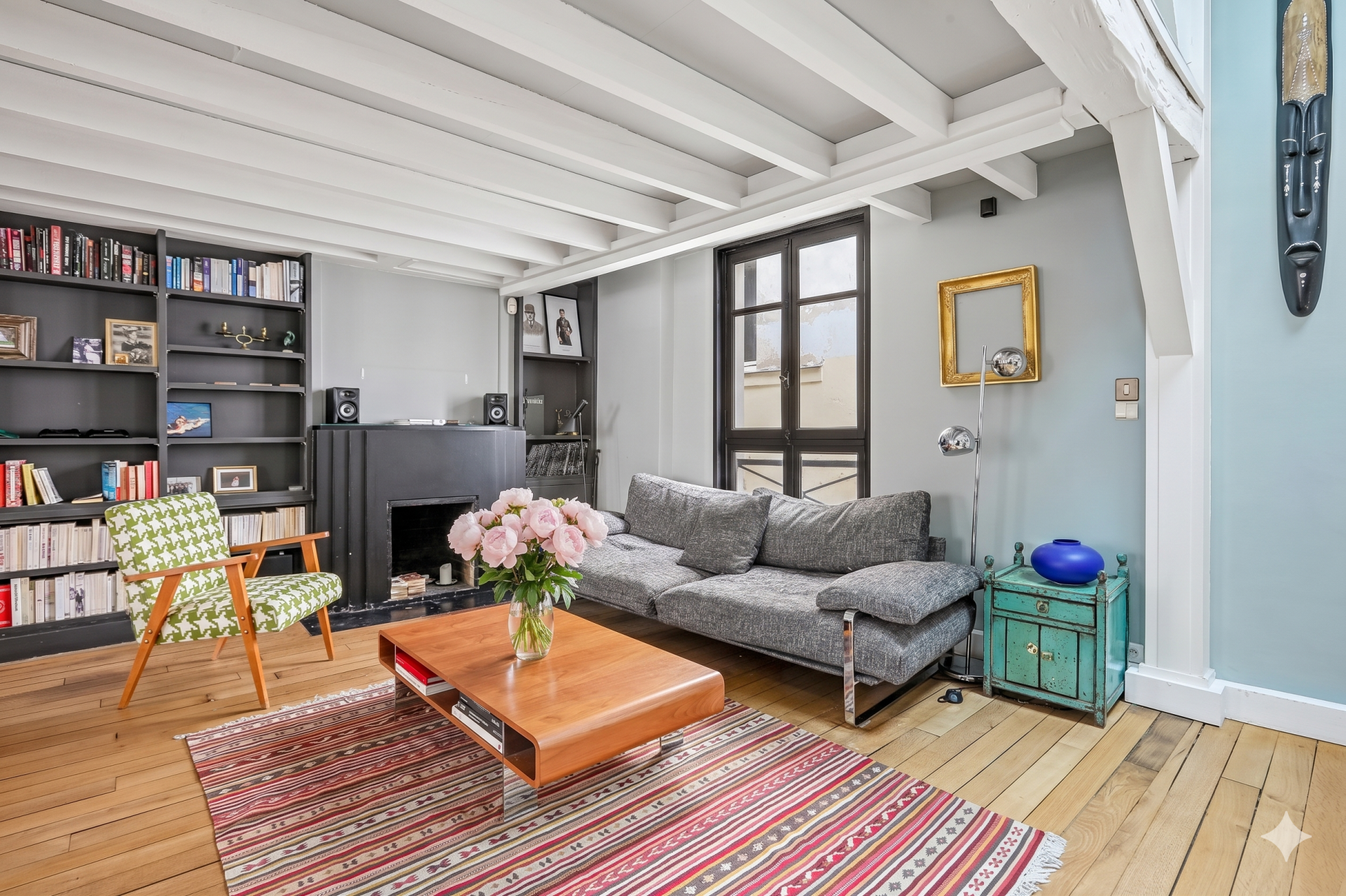 luxury duplex 4 Rooms for sale on PARIS (75002)