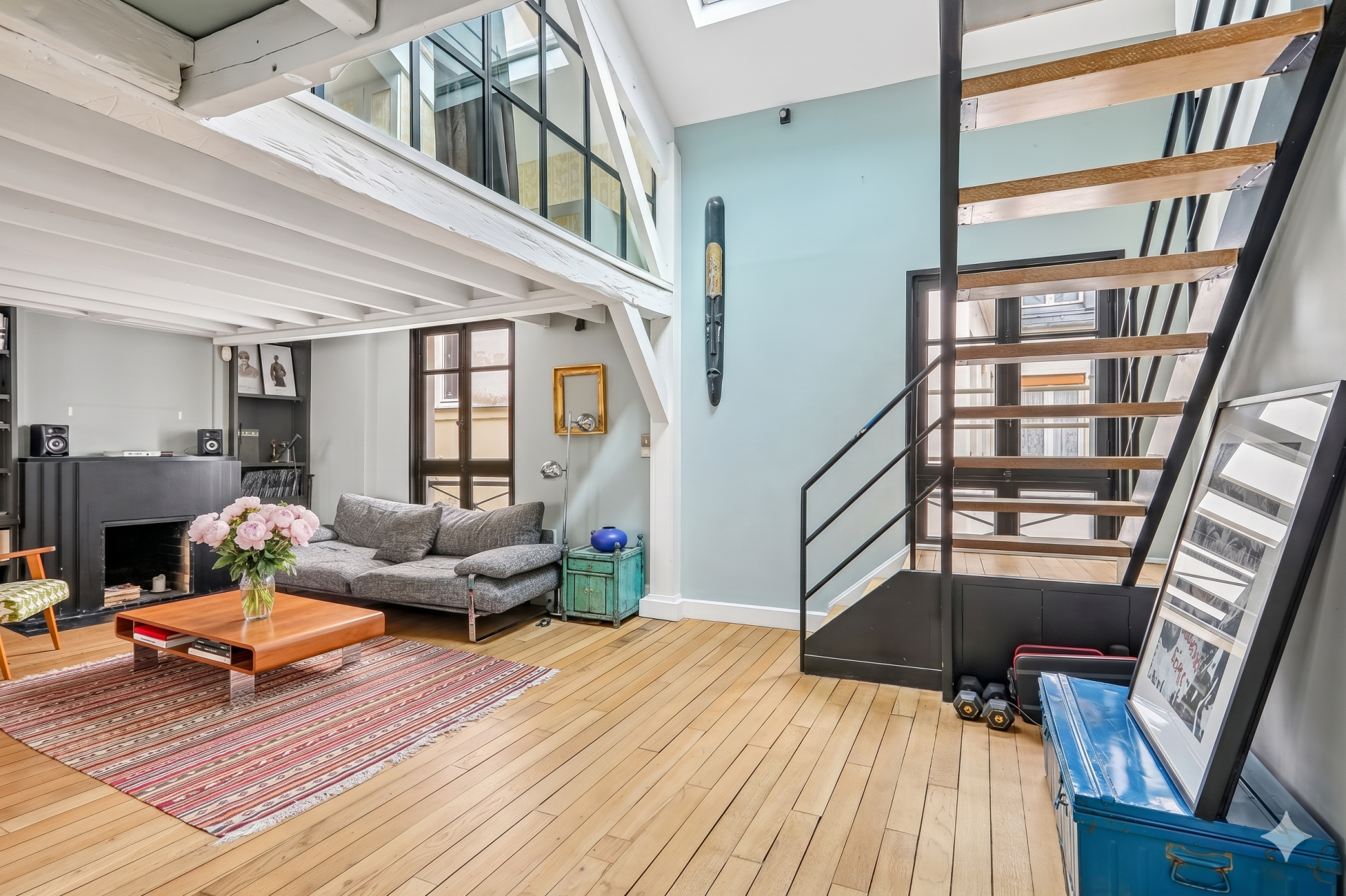 luxury duplex 4 Rooms for sale on PARIS (75002)