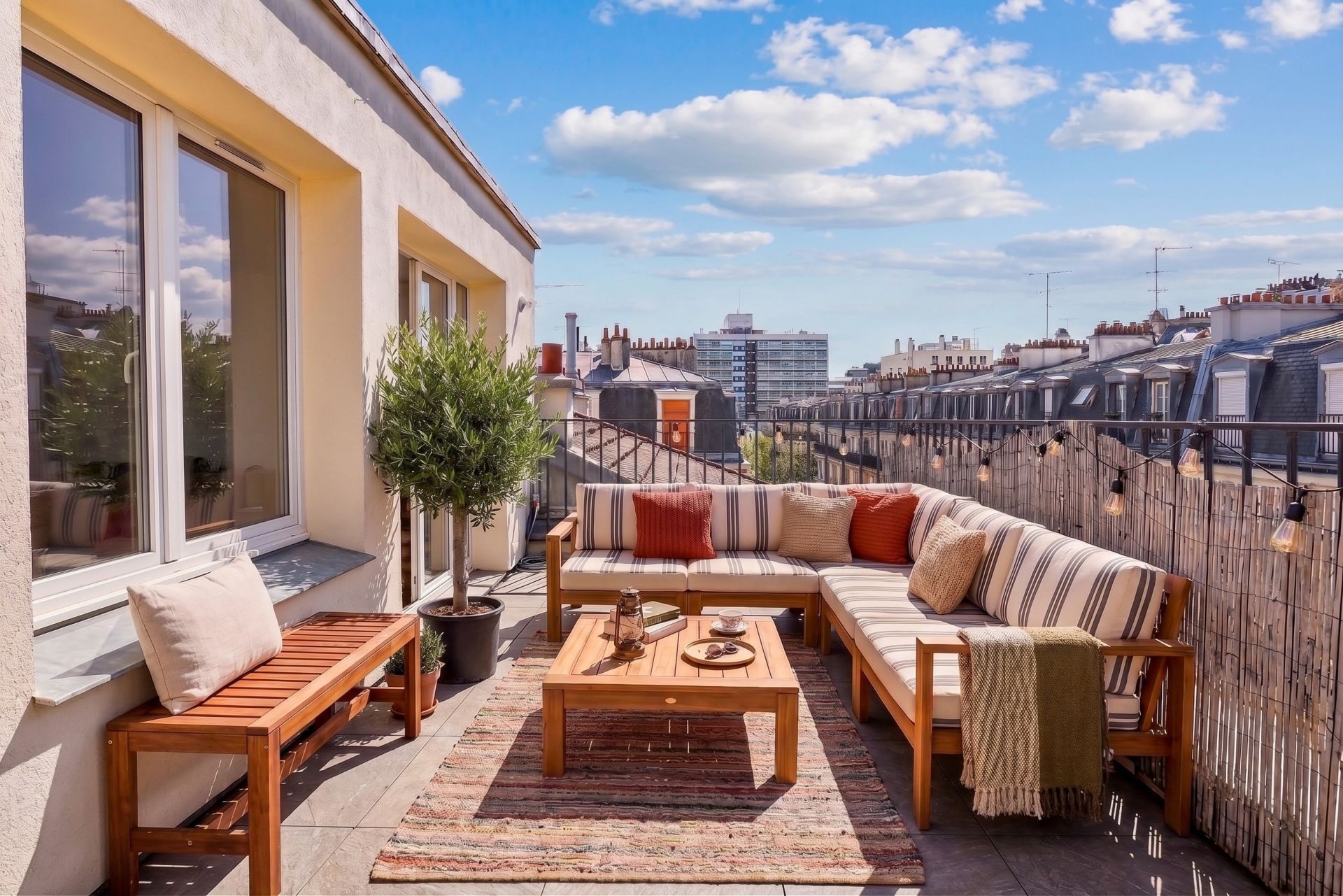 triplex 5 Rooms for sale on PARIS (75011)