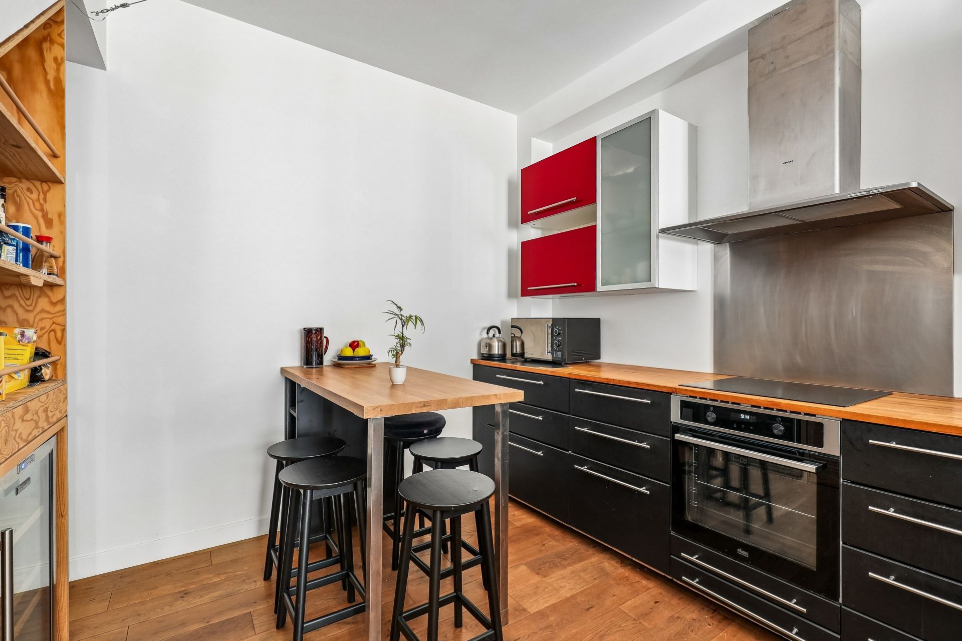 triplex 5 Rooms for sale on PARIS (75011)