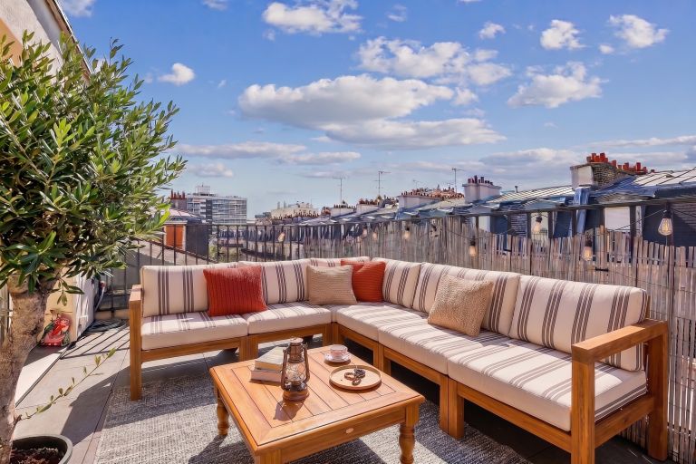 triplex 5 Rooms for sale on PARIS (75011)