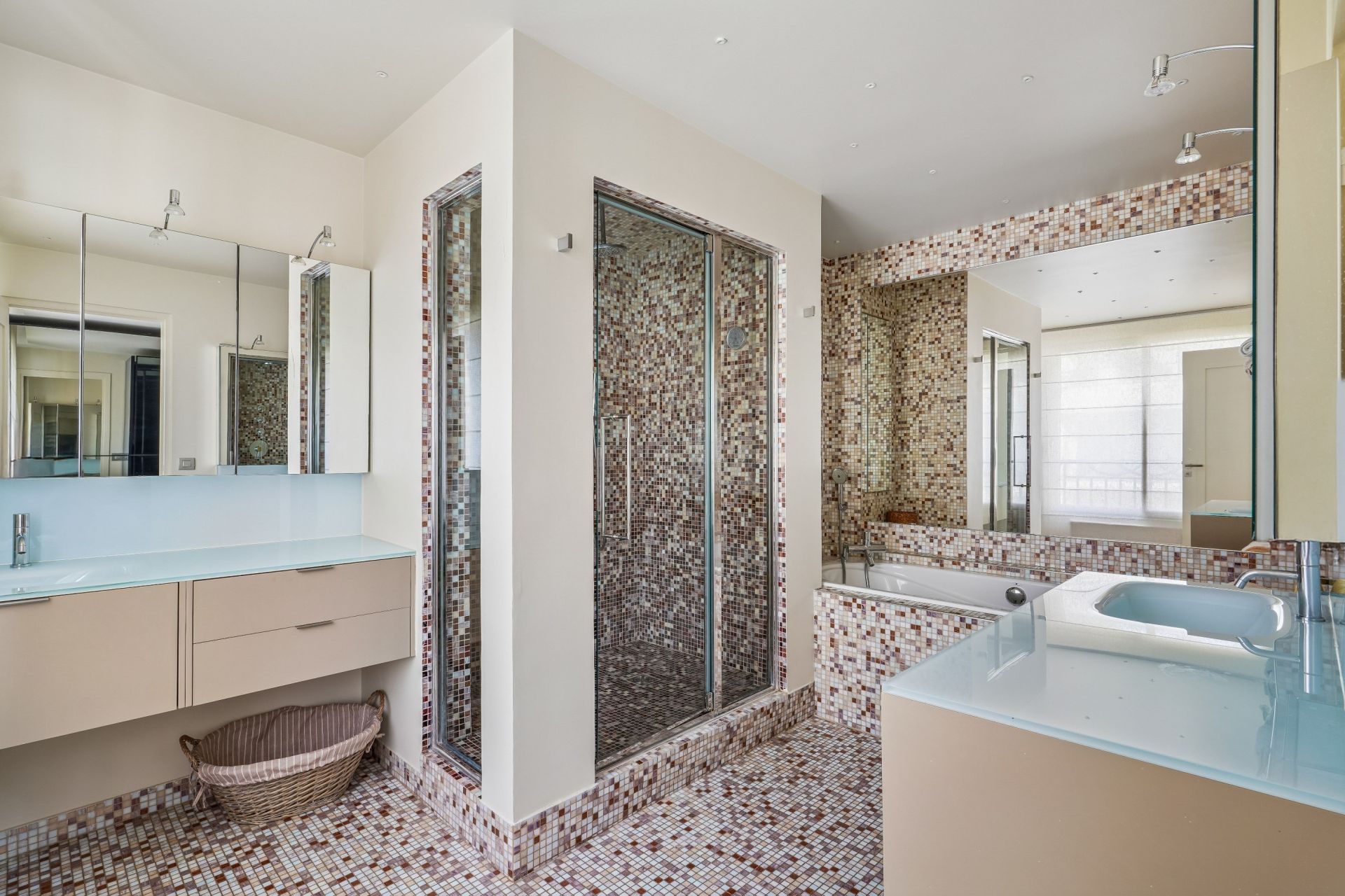 penthouse 6 Rooms for sale on NEUILLY SUR SEINE (92200)