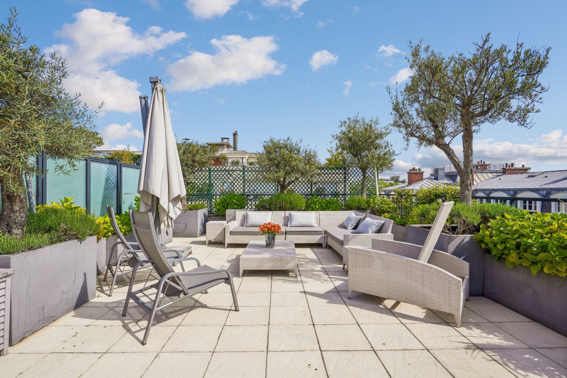 penthouse 6 Rooms for sale on NEUILLY SUR SEINE (92200)