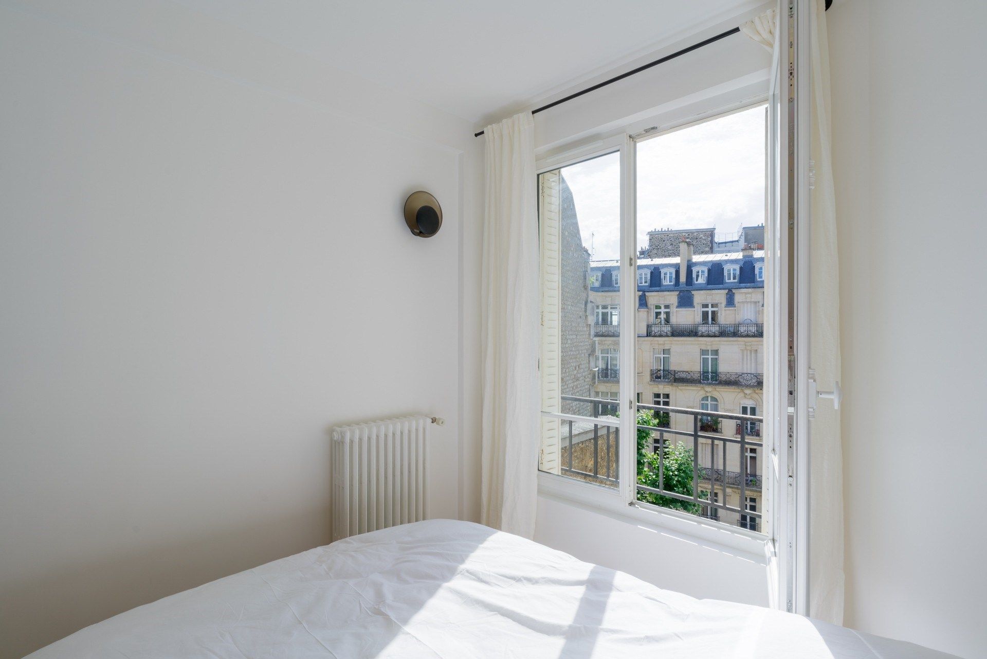 luxury apartment 4 Rooms for sale on PARIS (75016)