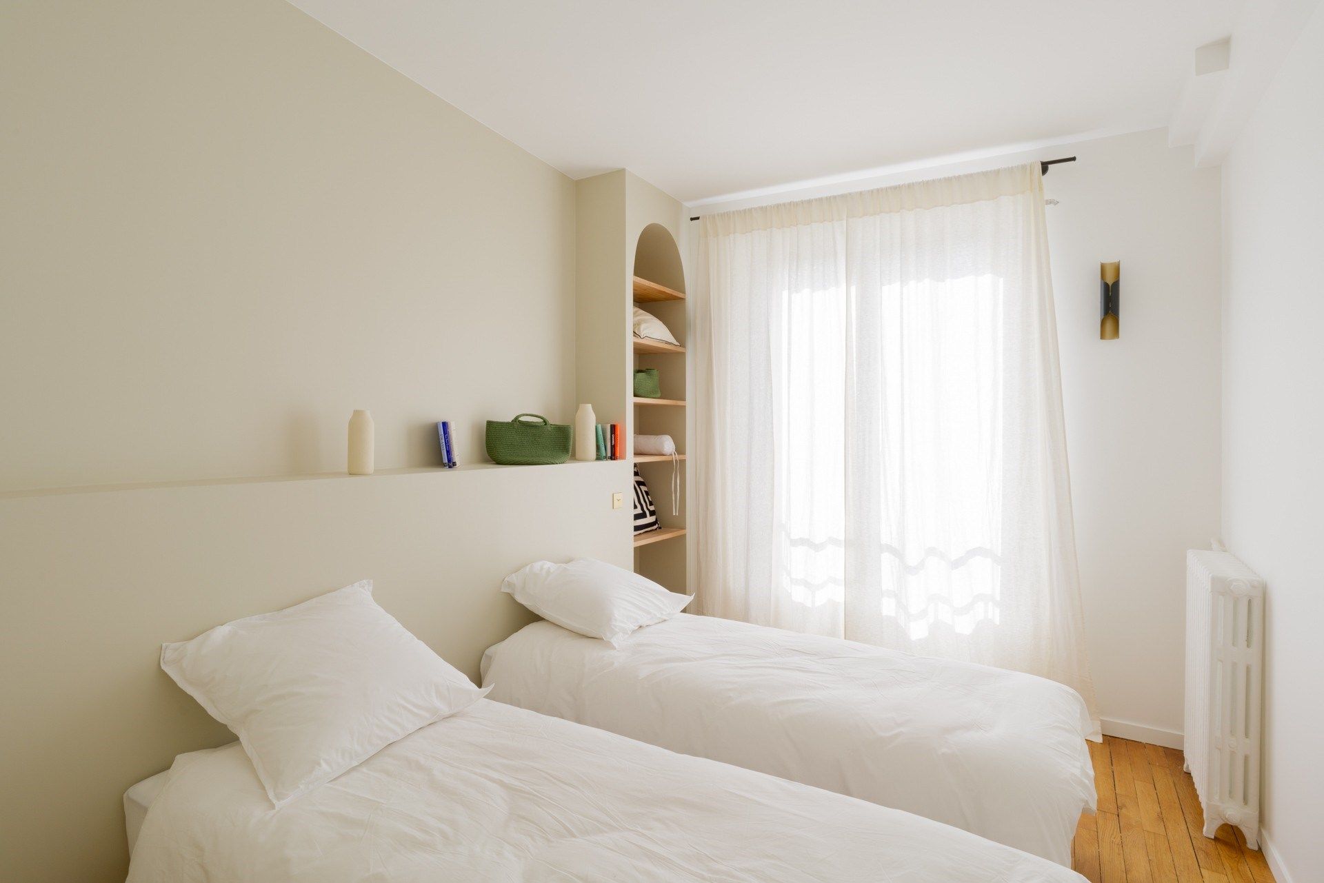 luxury apartment 4 Rooms for sale on PARIS (75016)