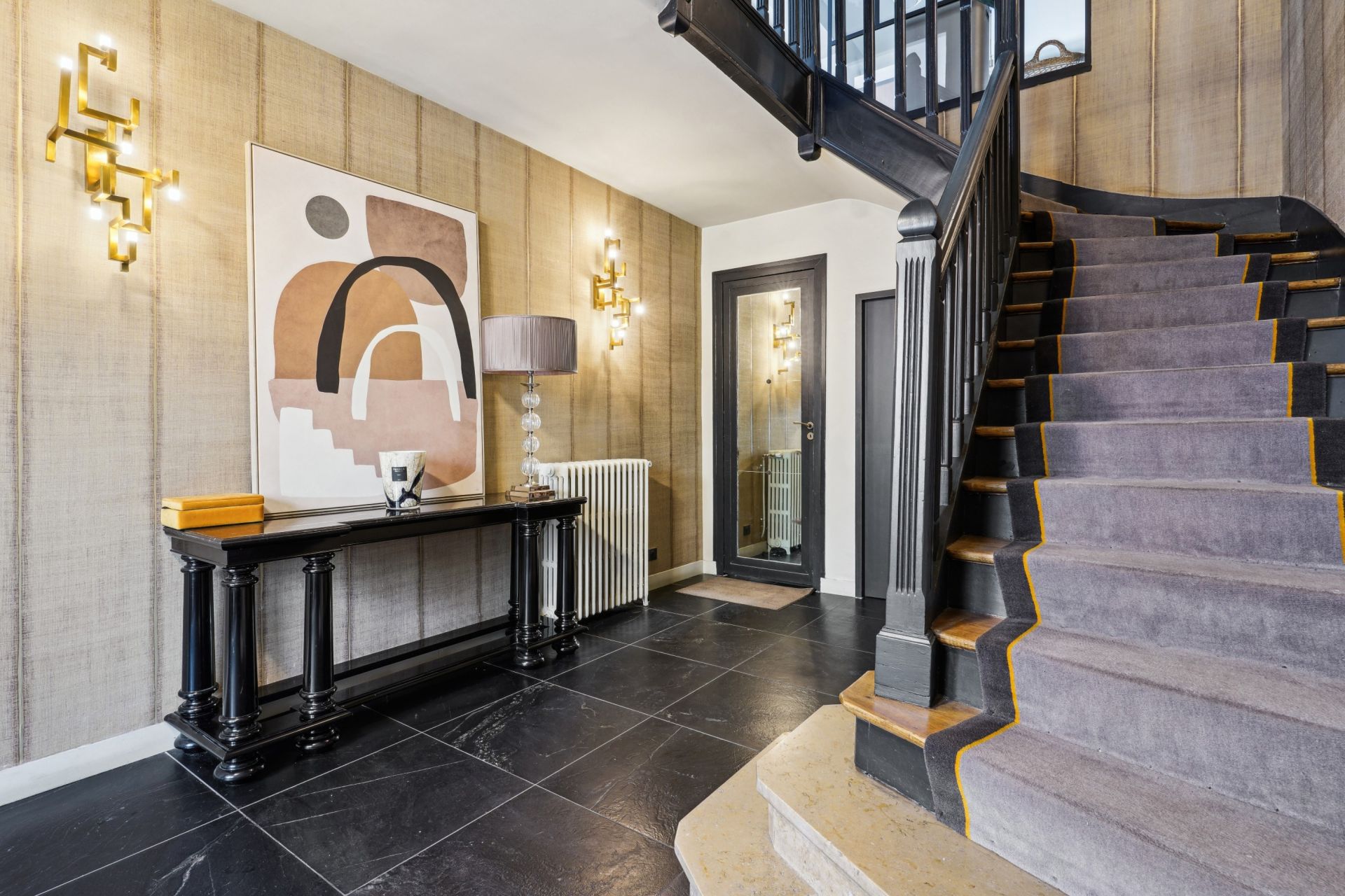luxury house 6 Rooms for sale on NEUILLY SUR SEINE (92200)