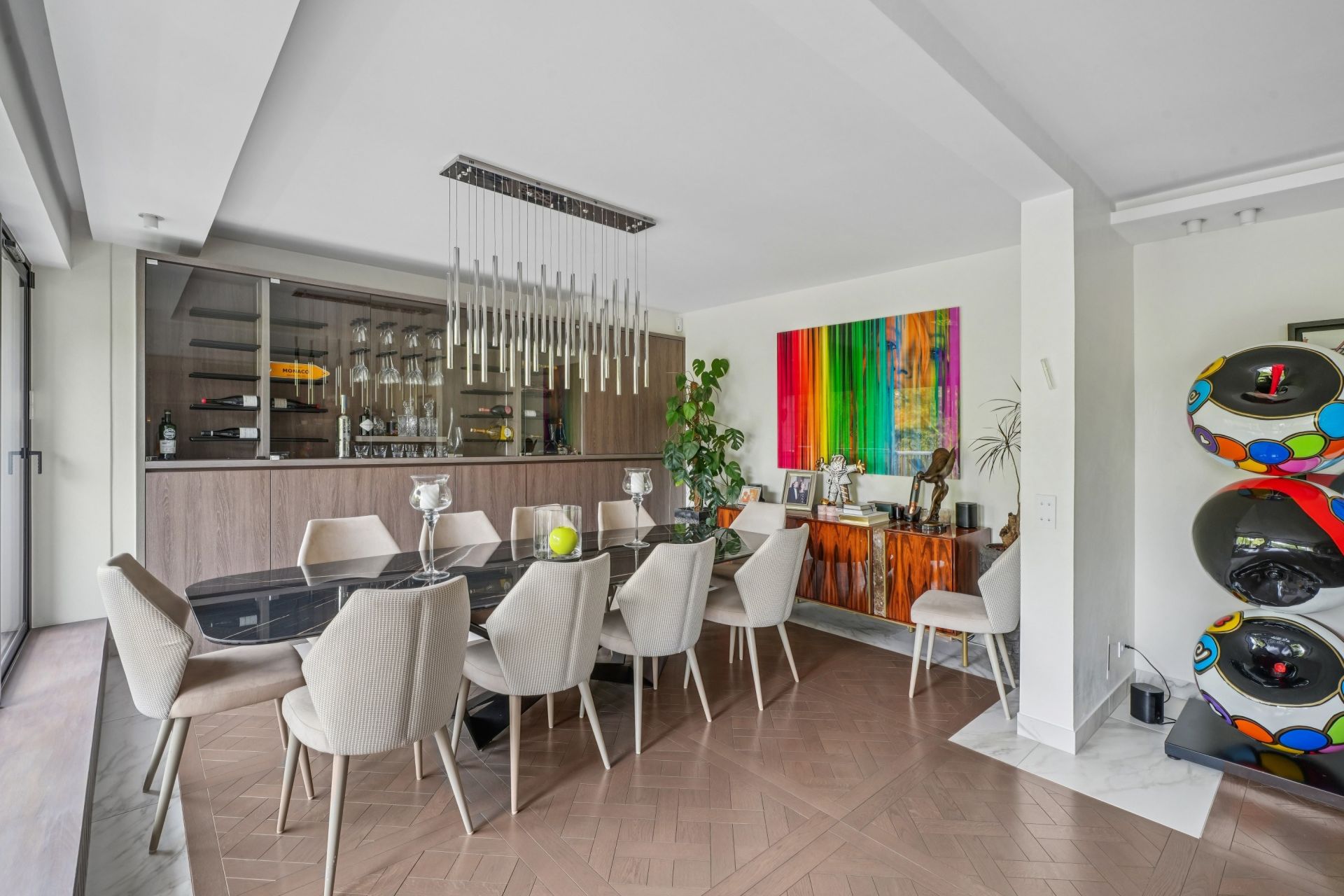 luxury apartment 5 Rooms for sale on NEUILLY SUR SEINE (92200)
