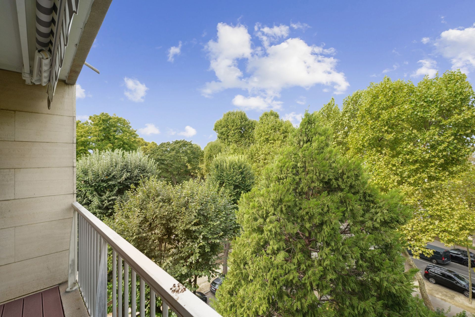 luxury apartment 5 Rooms for sale on NEUILLY SUR SEINE (92200)
