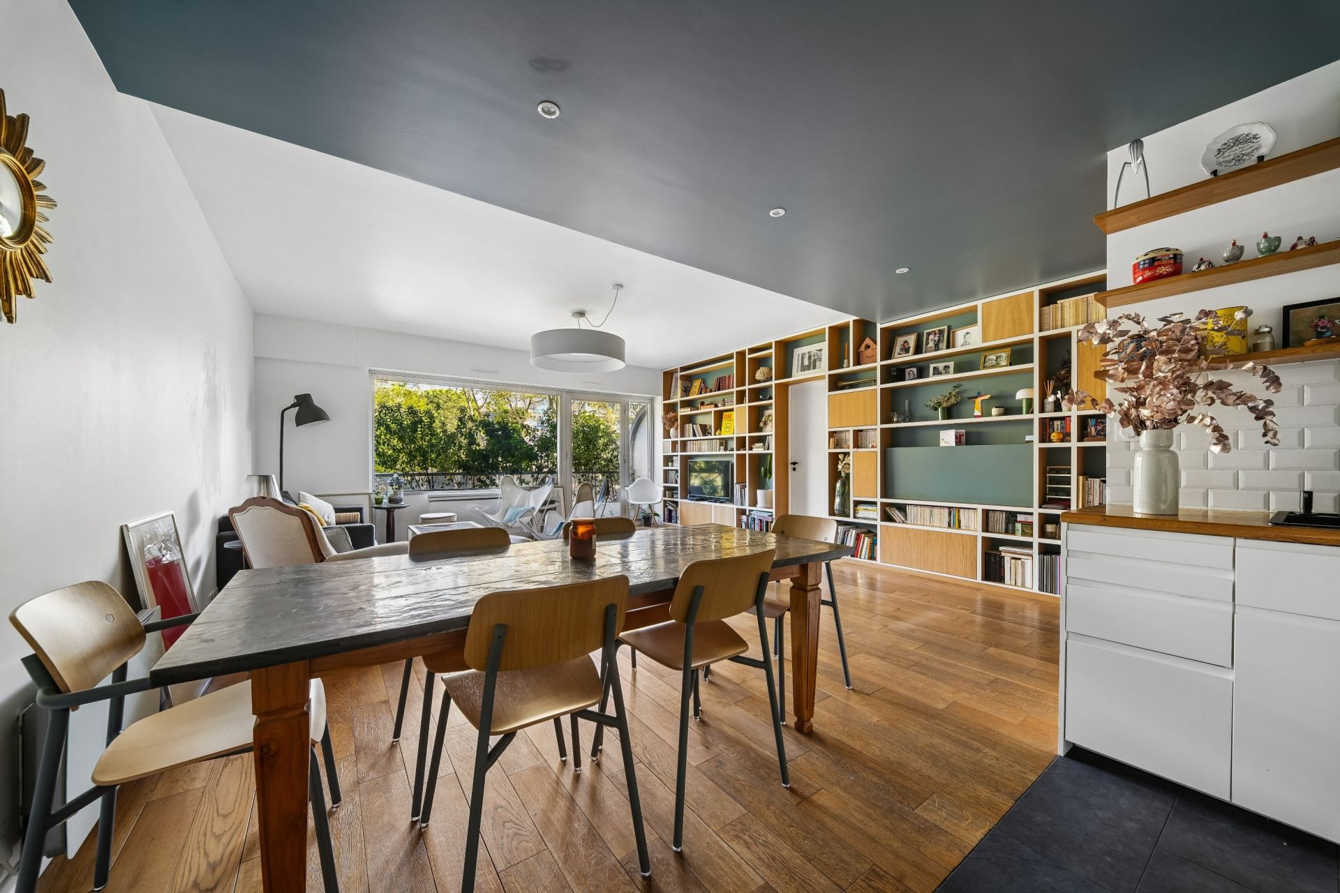 luxury apartment 5 Rooms for sale on NEUILLY SUR SEINE (92200)