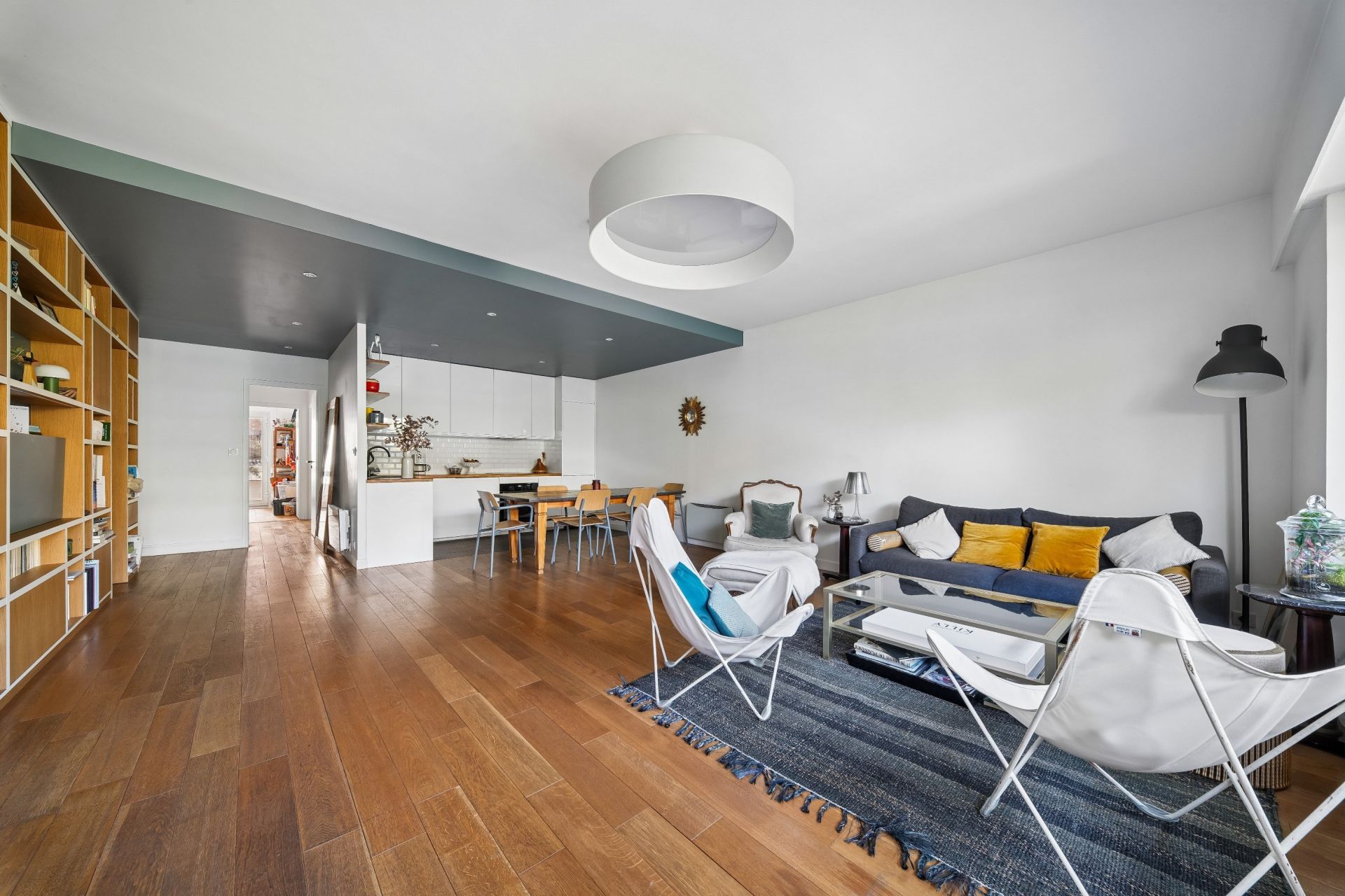 luxury apartment 5 Rooms for sale on NEUILLY SUR SEINE (92200)