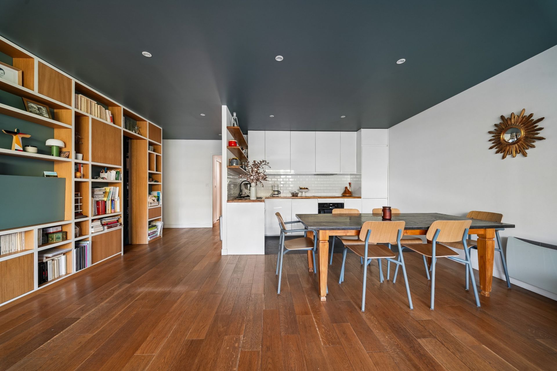 luxury apartment 5 Rooms for sale on NEUILLY SUR SEINE (92200)