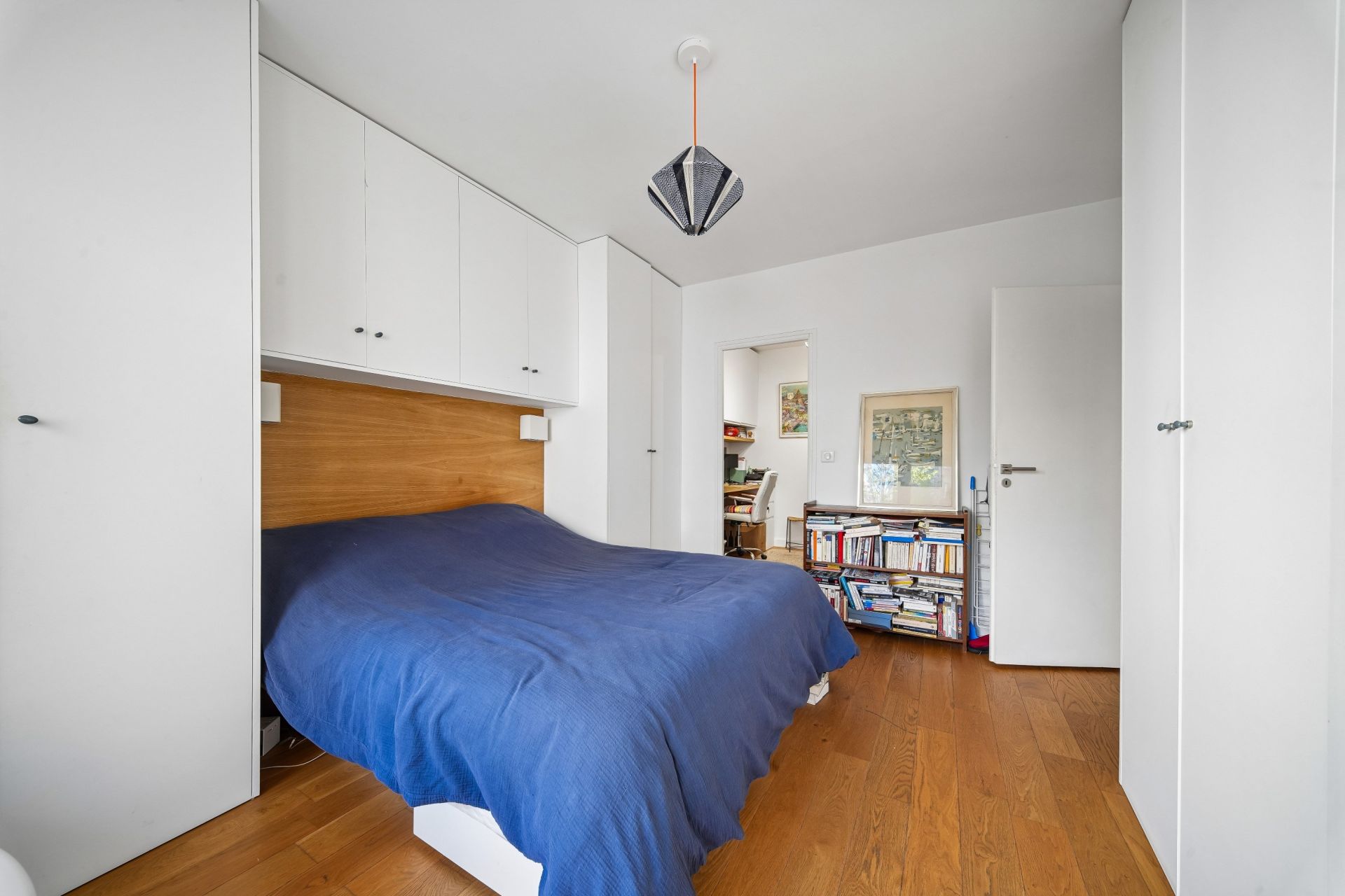 luxury apartment 5 Rooms for sale on NEUILLY SUR SEINE (92200)