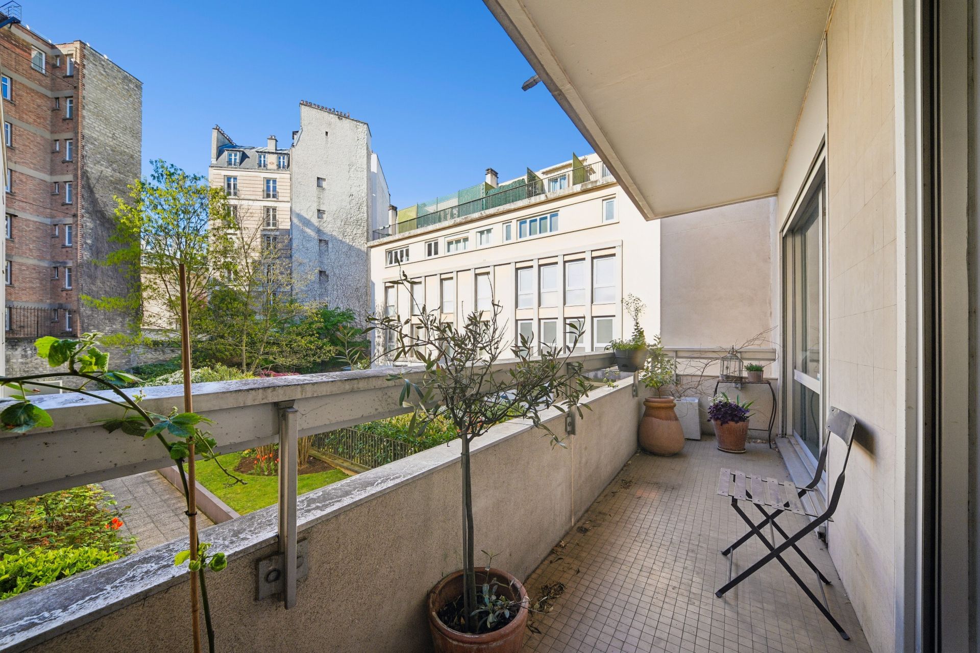 luxury apartment 5 Rooms for sale on NEUILLY SUR SEINE (92200)