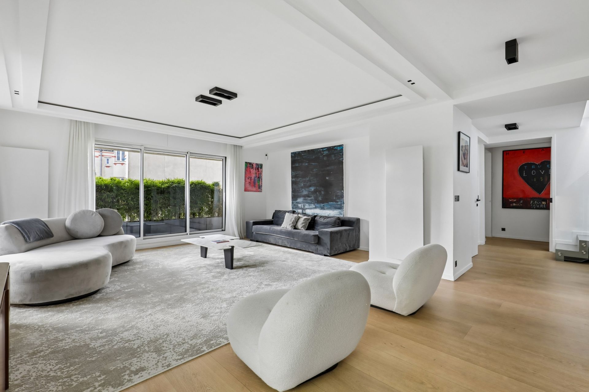 luxury apartment 5 Rooms for sale on NEUILLY SUR SEINE (92200)
