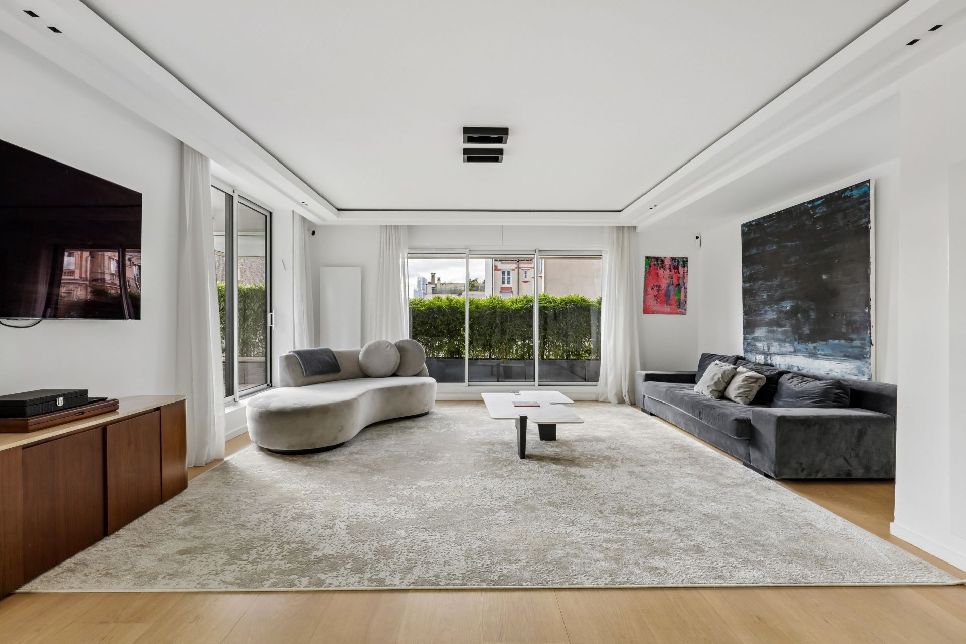 luxury apartment 5 Rooms for sale on NEUILLY SUR SEINE (92200)