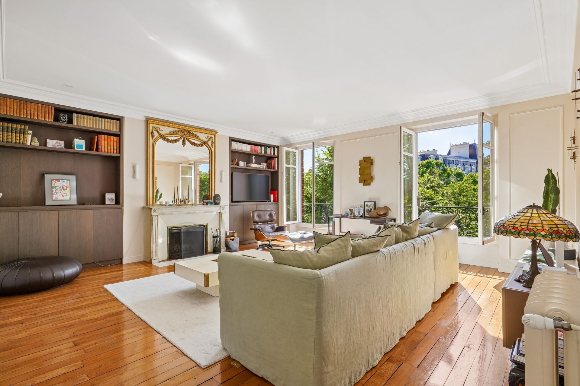 luxury apartment 7 Rooms for sale on NEUILLY SUR SEINE (92200)