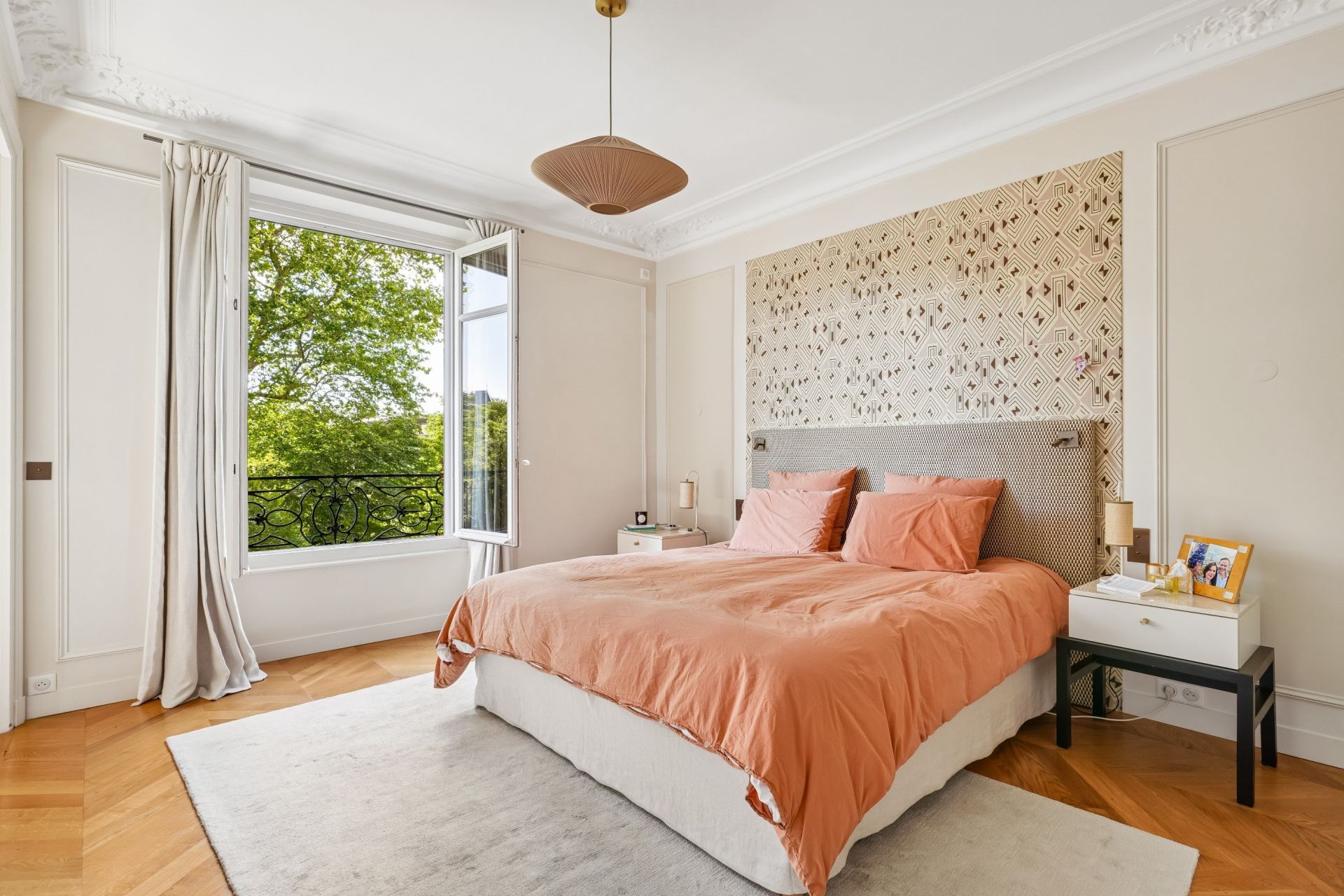 luxury apartment 7 Rooms for sale on NEUILLY SUR SEINE (92200)