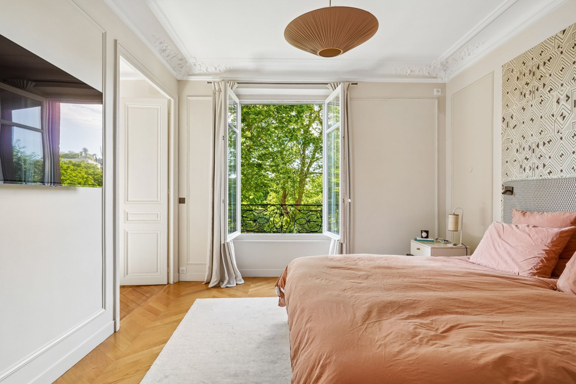 luxury apartment 7 Rooms for sale on NEUILLY SUR SEINE (92200)