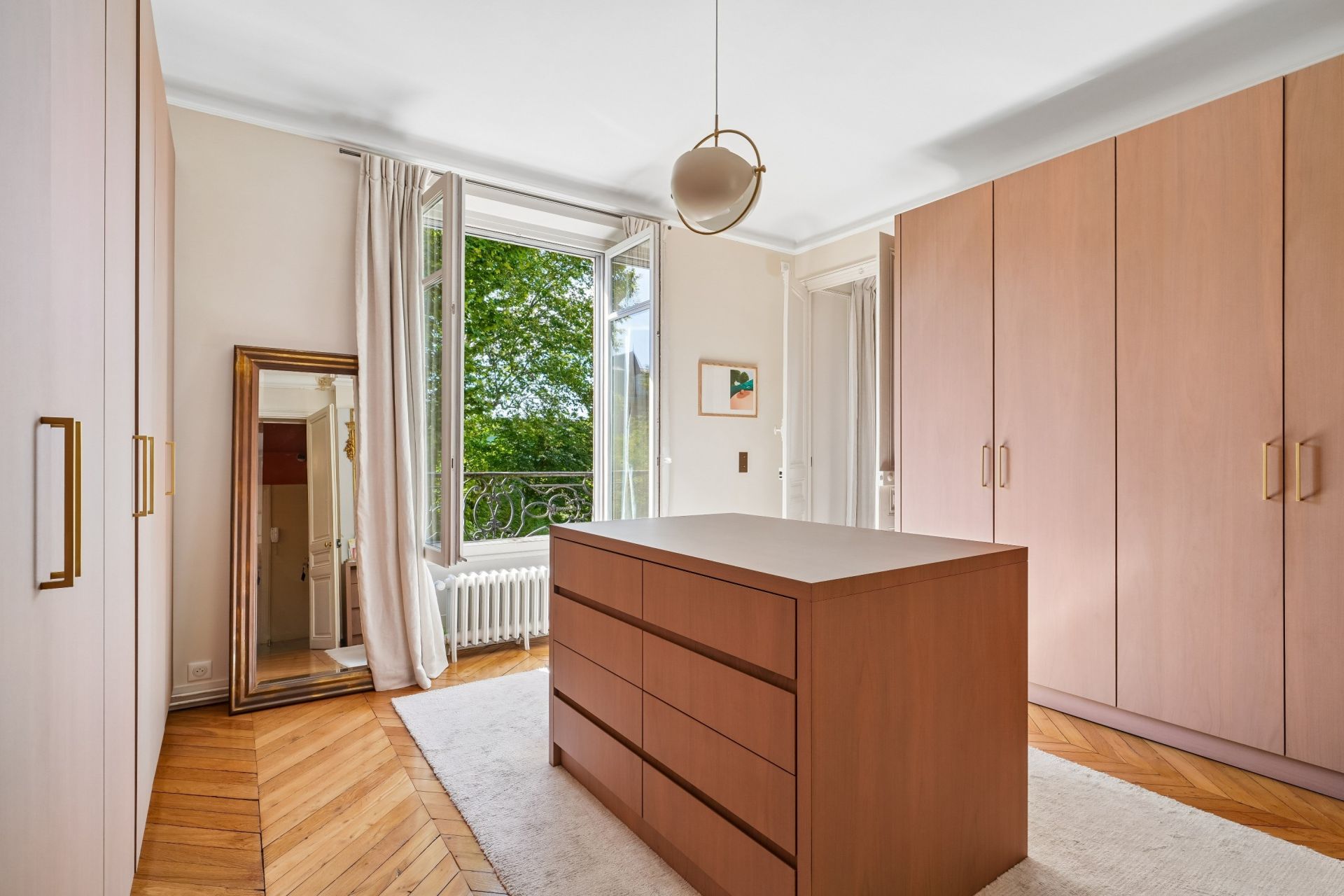 luxury apartment 7 Rooms for sale on NEUILLY SUR SEINE (92200)