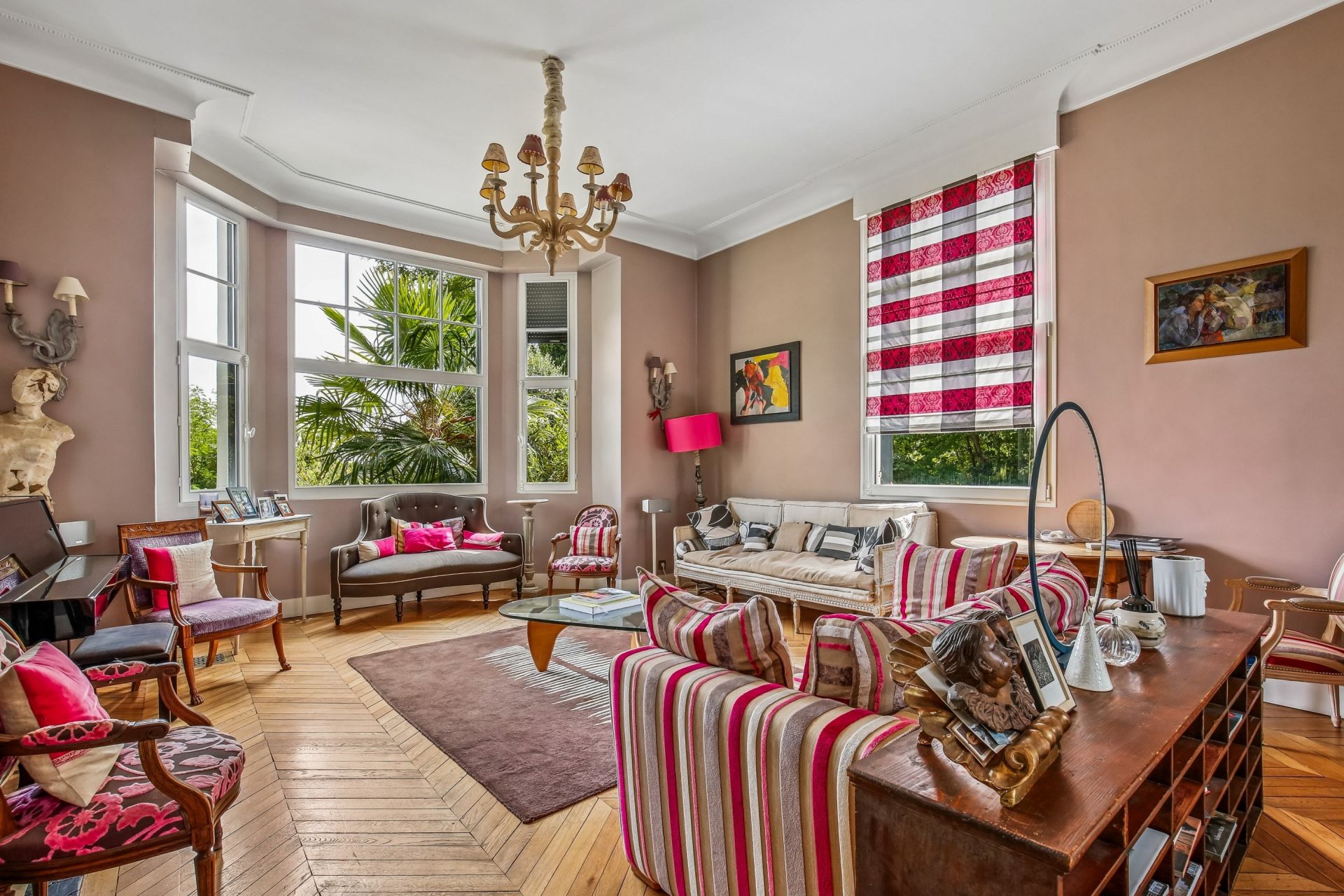 luxury house 12 Rooms for sale on GARCHES (92380)