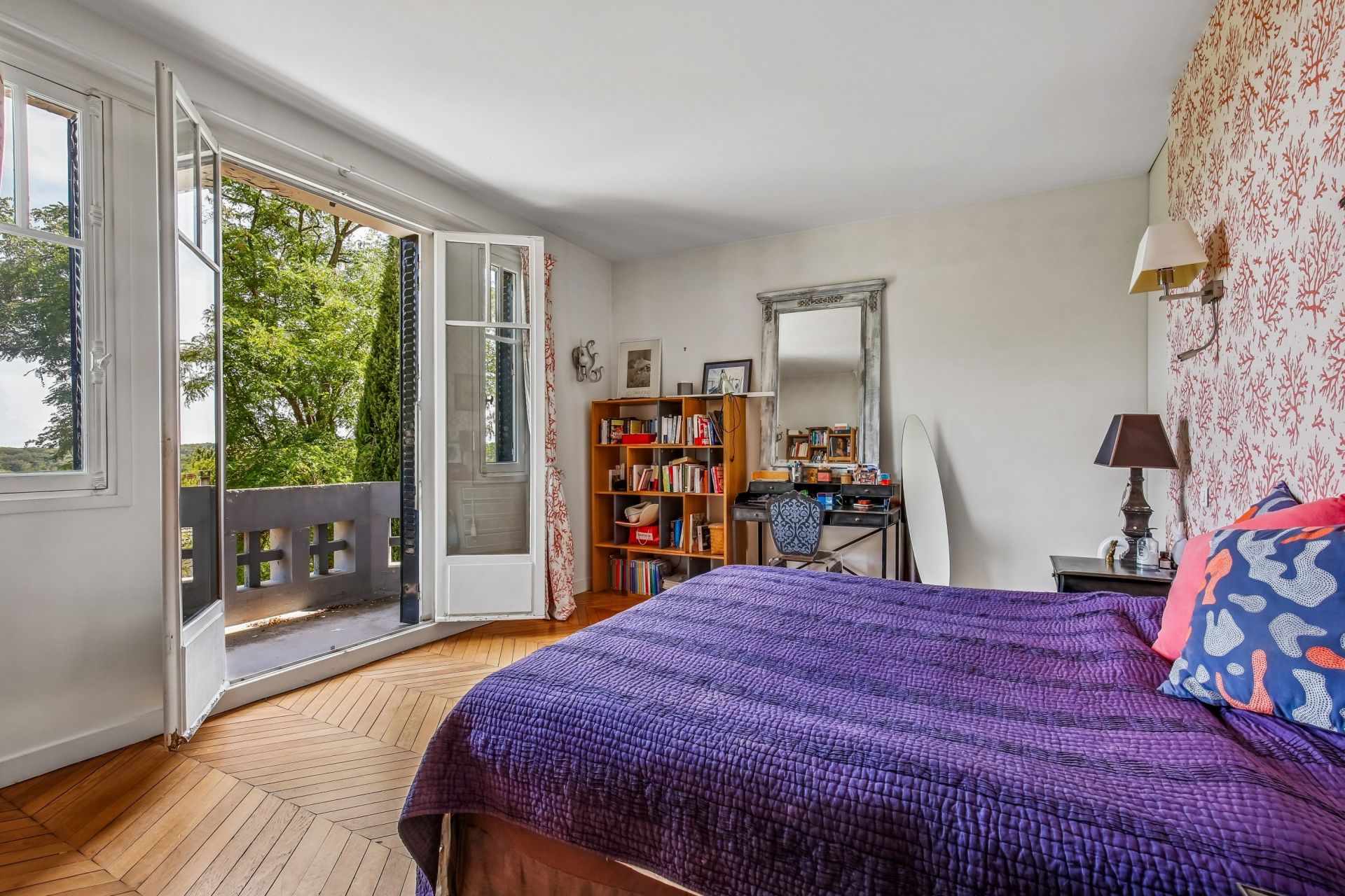 luxury house 12 Rooms for sale on GARCHES (92380)
