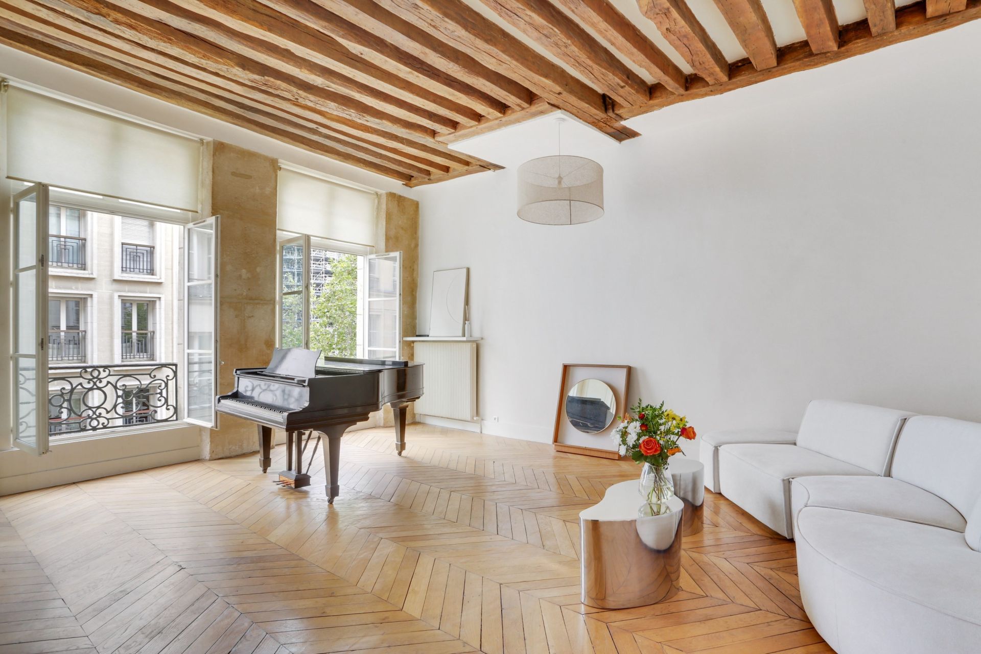 luxury apartment 4 Rooms for sale on PARIS (75003)