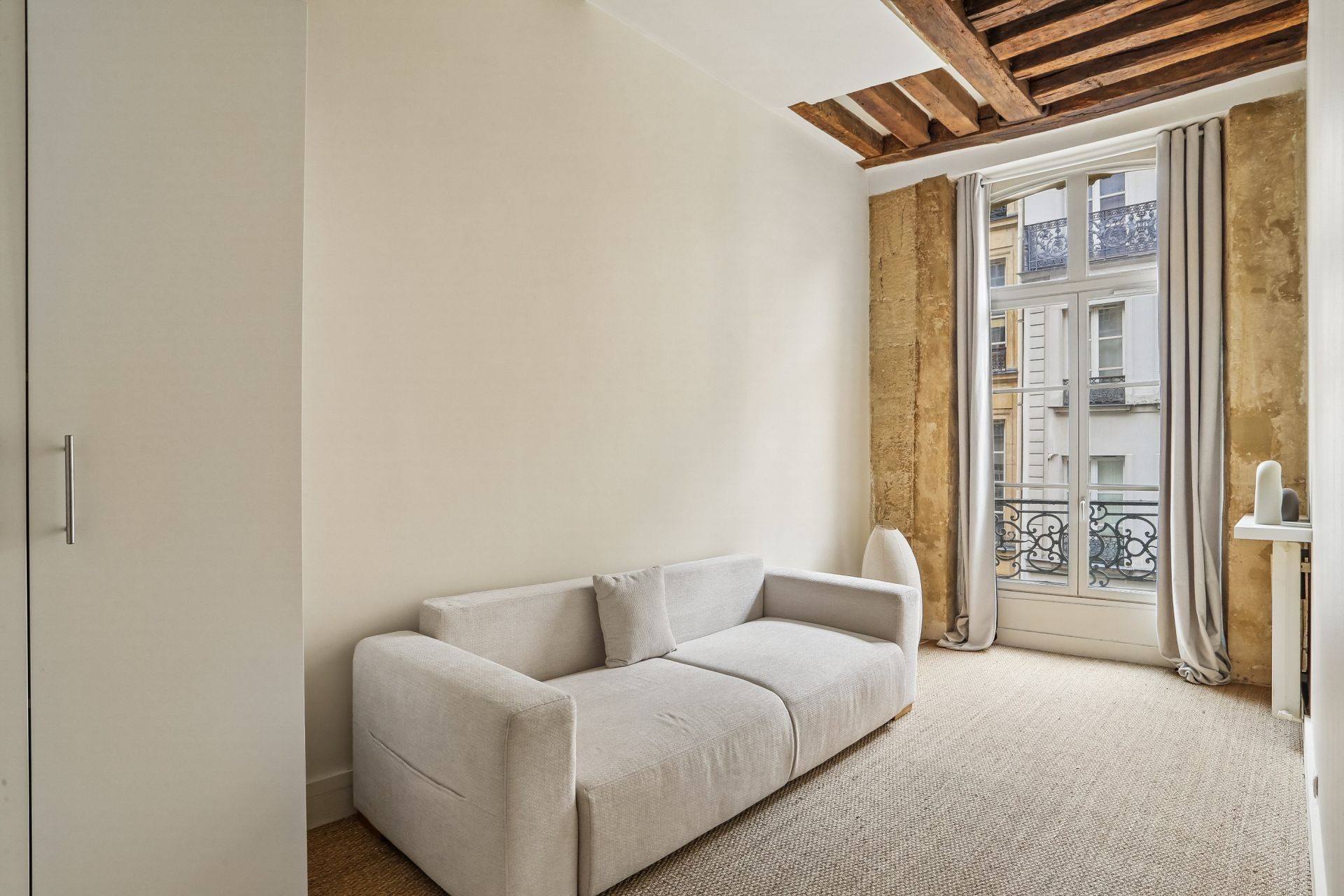 luxury apartment 4 Rooms for sale on PARIS (75003)