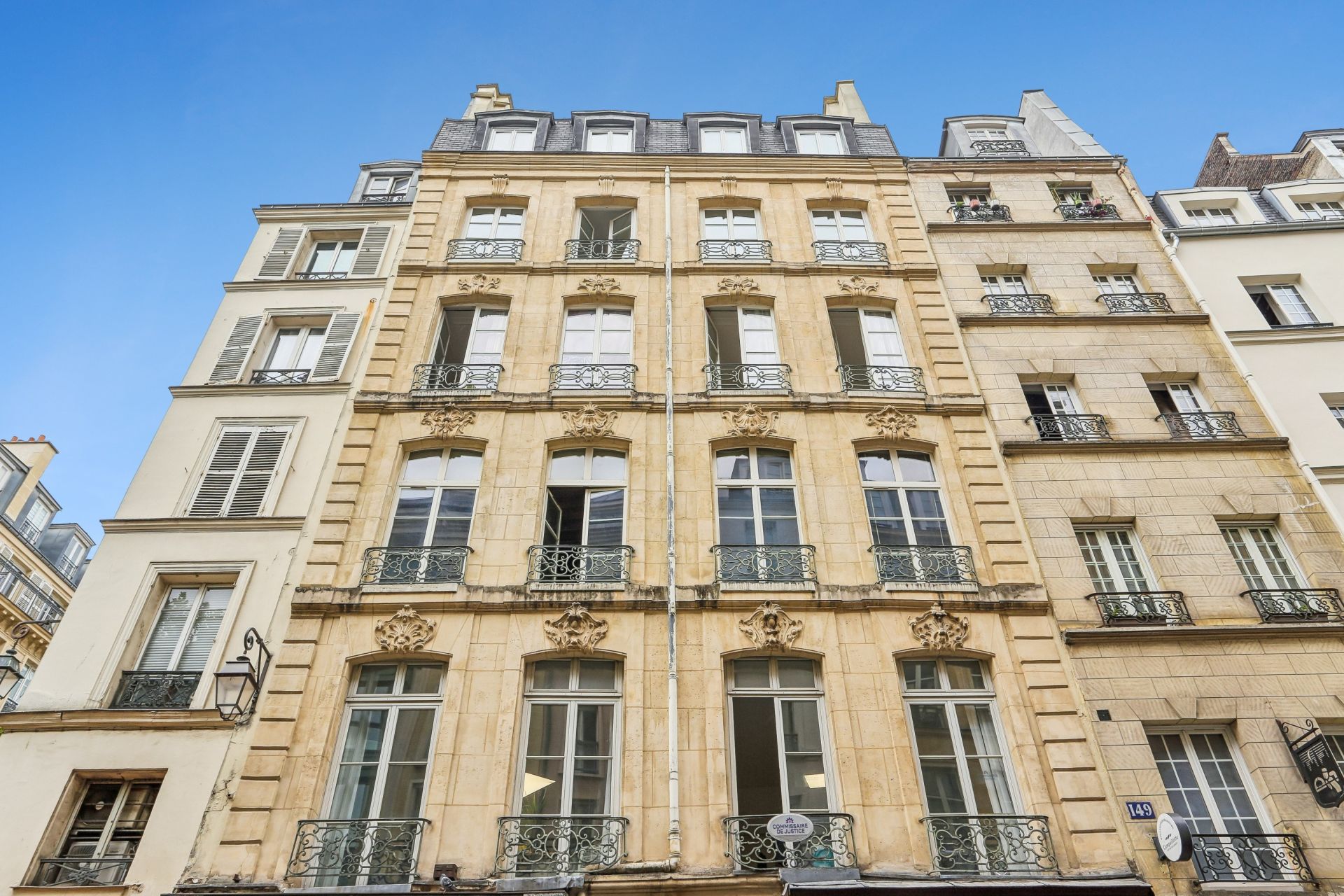 luxury apartment 4 Rooms for sale on PARIS (75003)