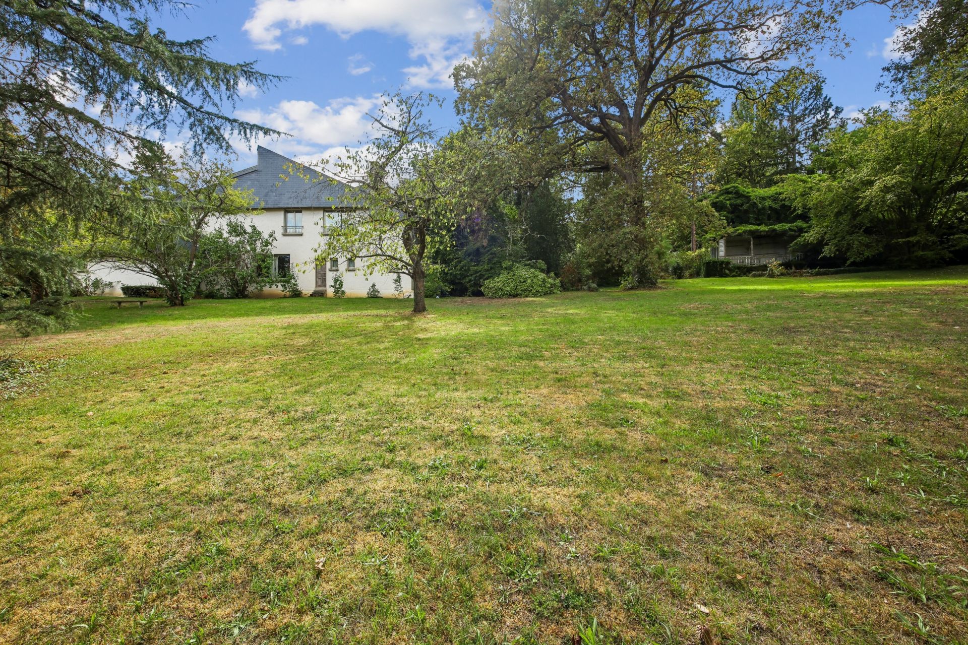 propriété de luxe 15 Pièces en vente sur RUEIL MALMAISON (92500)