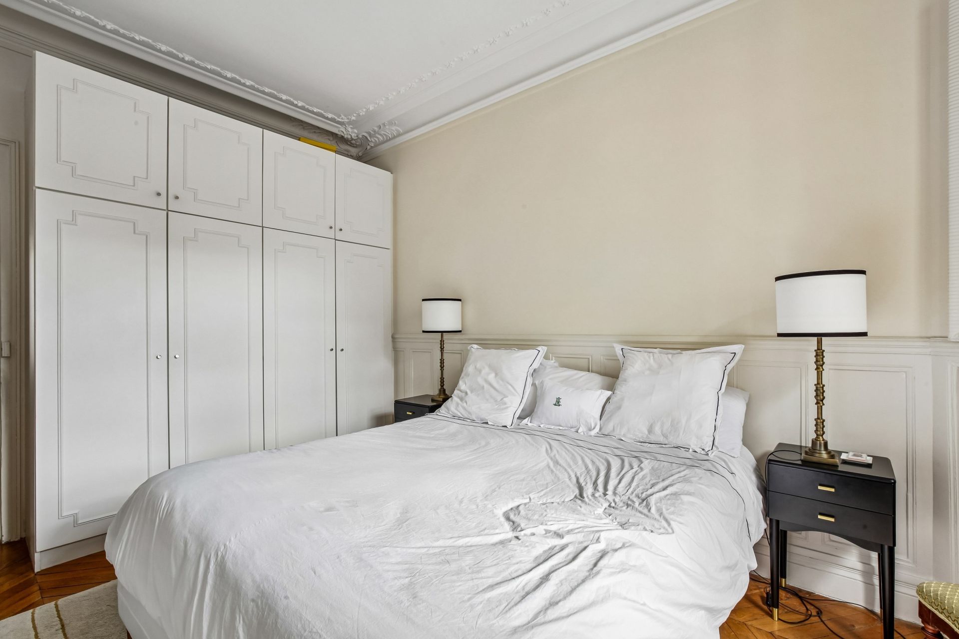 luxury apartment 4 Rooms for sale on PARIS (75016)