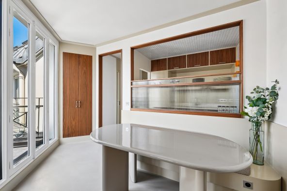 Sale Luxury apartment Paris 8 3&nbsp;Rooms 39.13&nbsp;m²