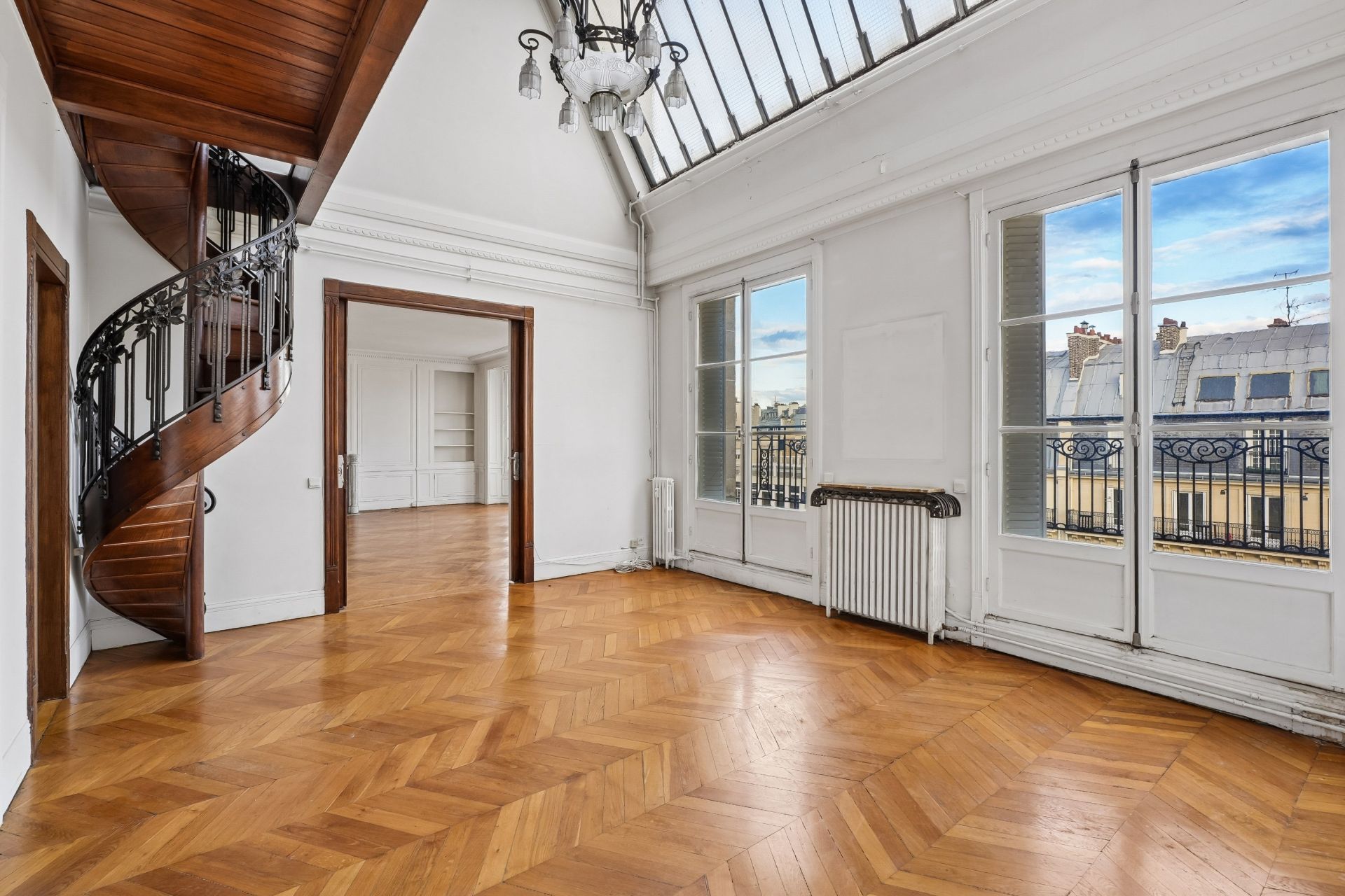 luxury duplex 10 Rooms for sale on PARIS (75017)
