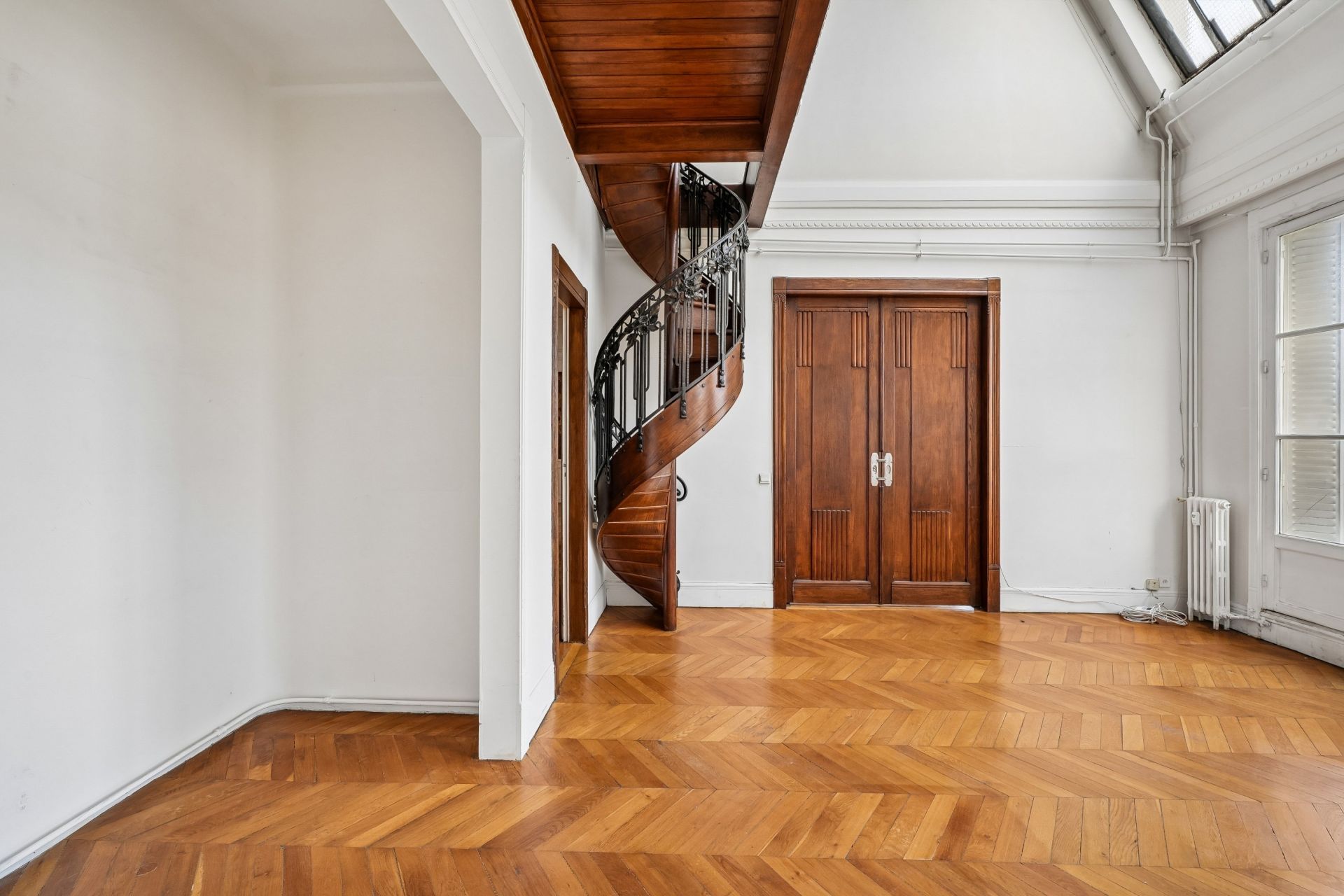 luxury duplex 10 Rooms for sale on PARIS (75017)