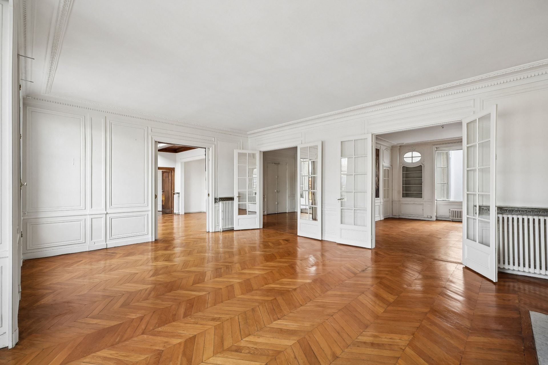luxury duplex 10 Rooms for sale on PARIS (75017)