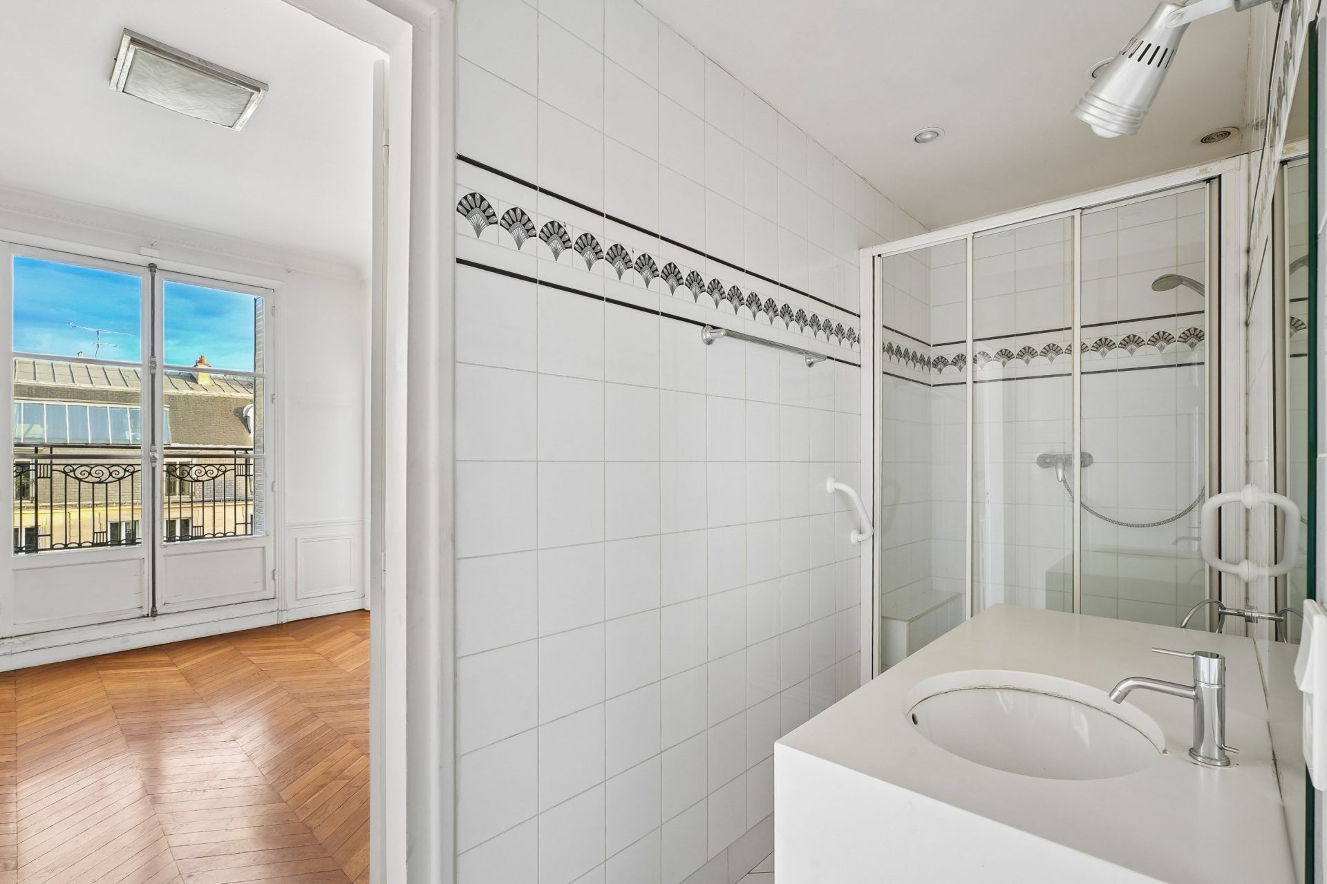 luxury duplex 10 Rooms for sale on PARIS (75017)