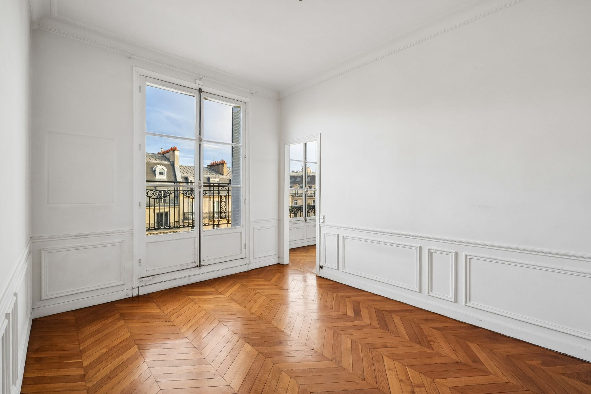 luxury duplex 10 Rooms for sale on PARIS (75017)